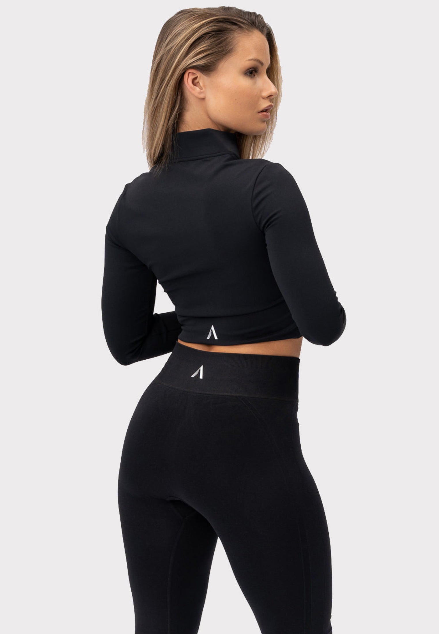A CHIC Cropped Jacket - Black - workoutbrands.com