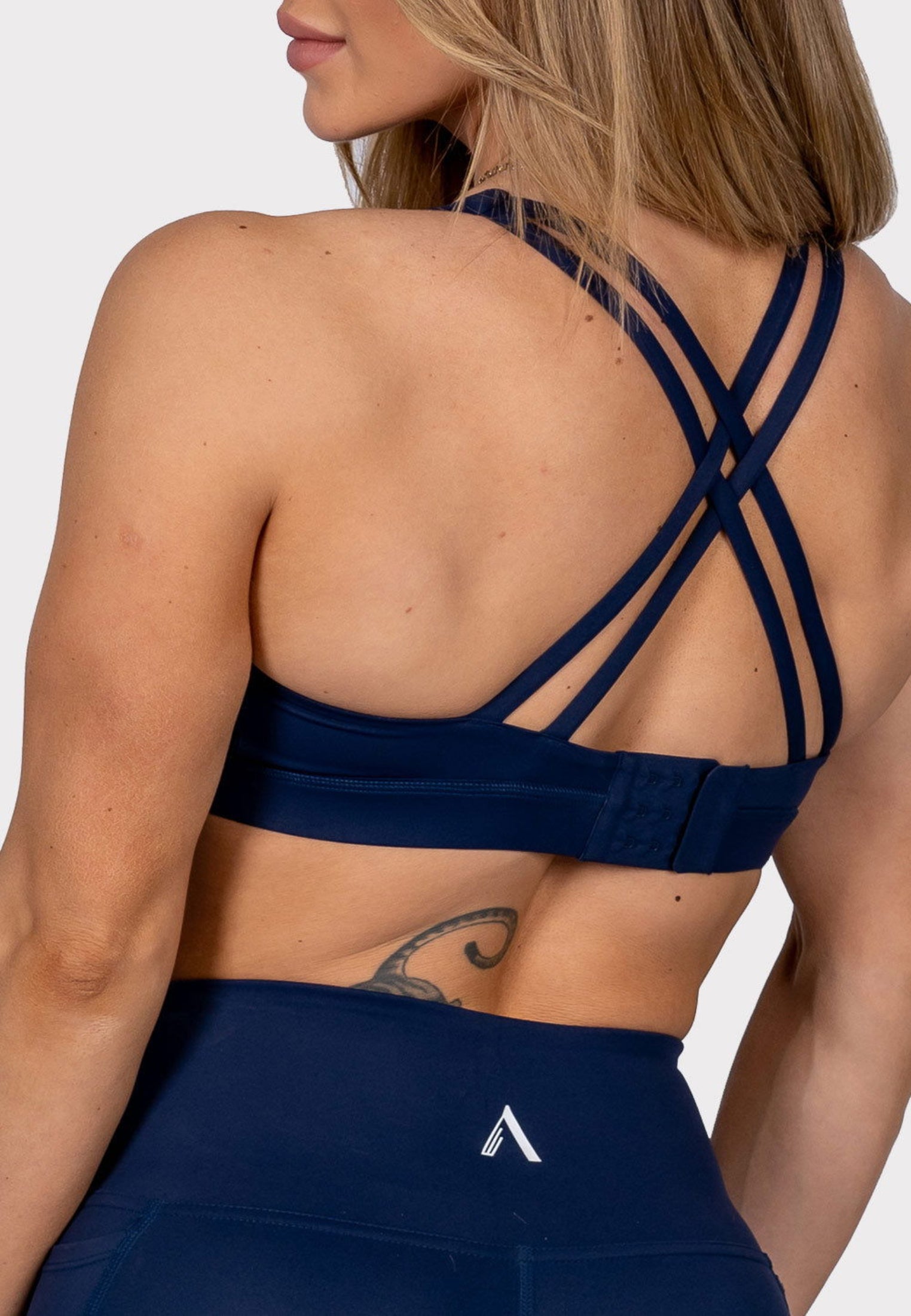 A ESSENCE Top - Blue - workoutbrands.com
