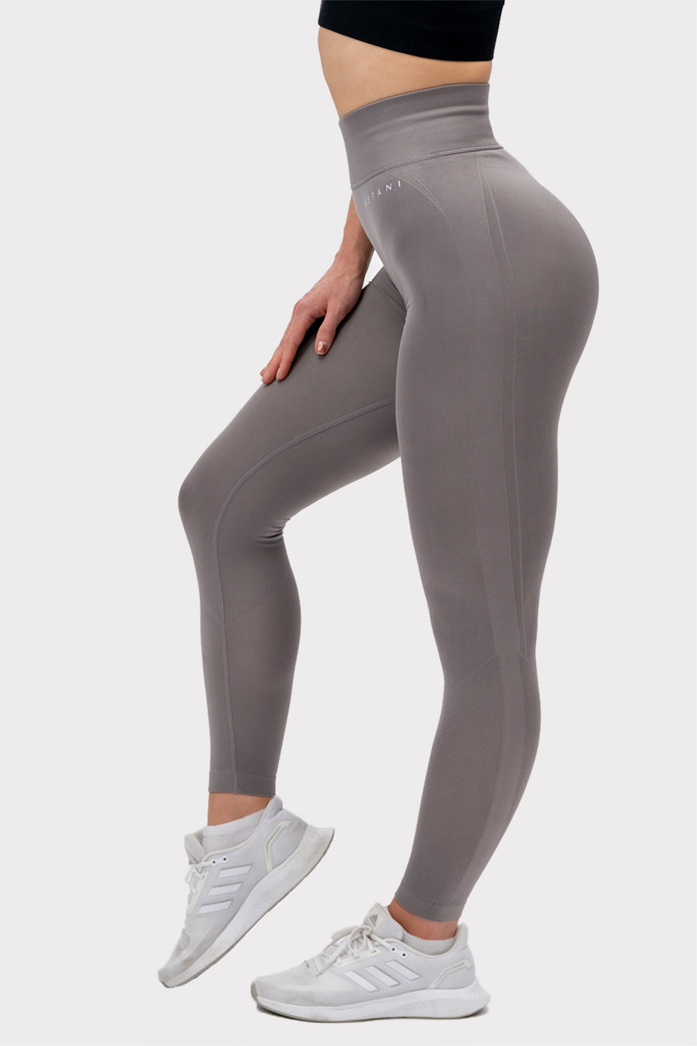 A EVE Seamless Tights - Khaki - workoutbrands.com
