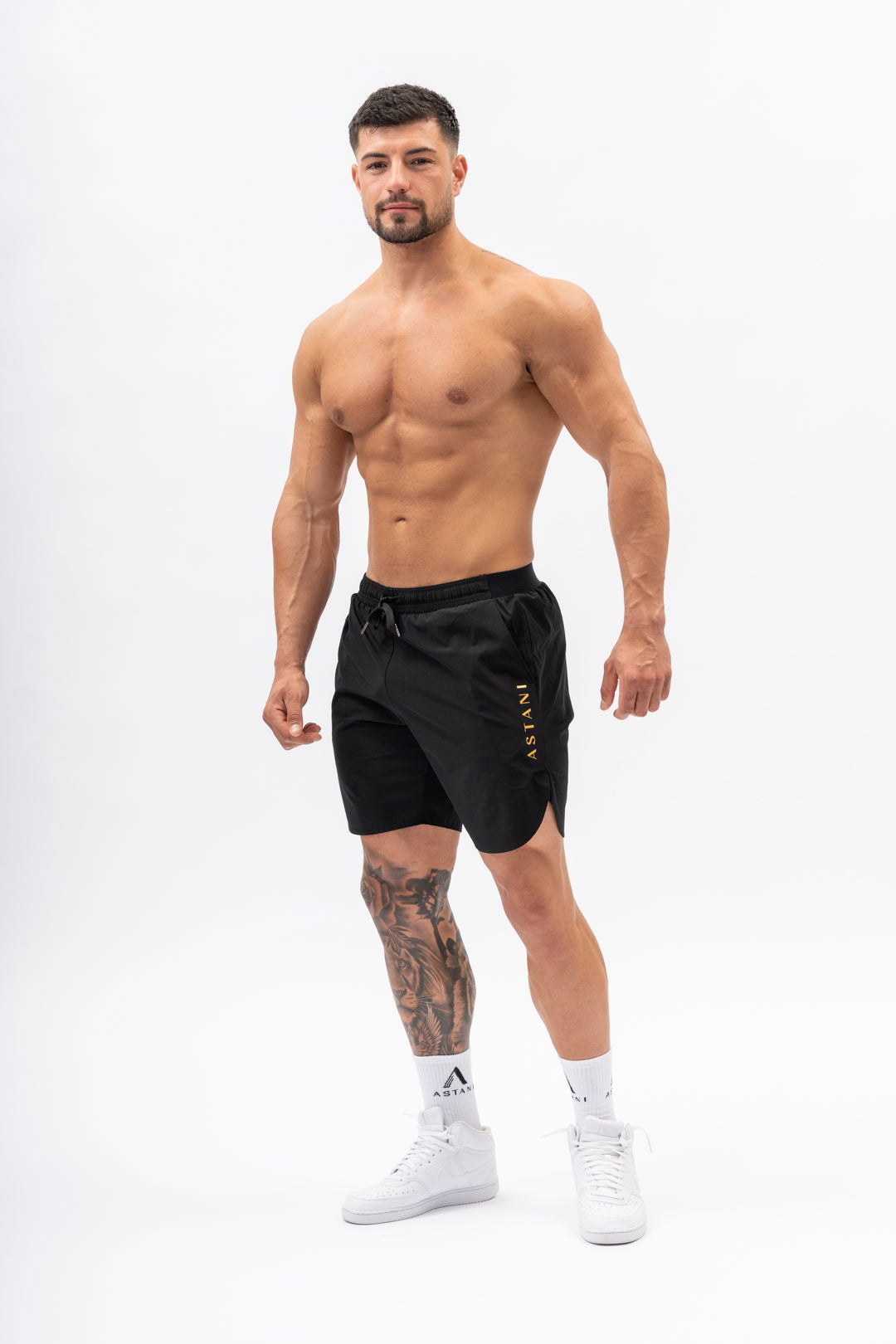 A VELOCE Shorts - Black - workoutbrands.com