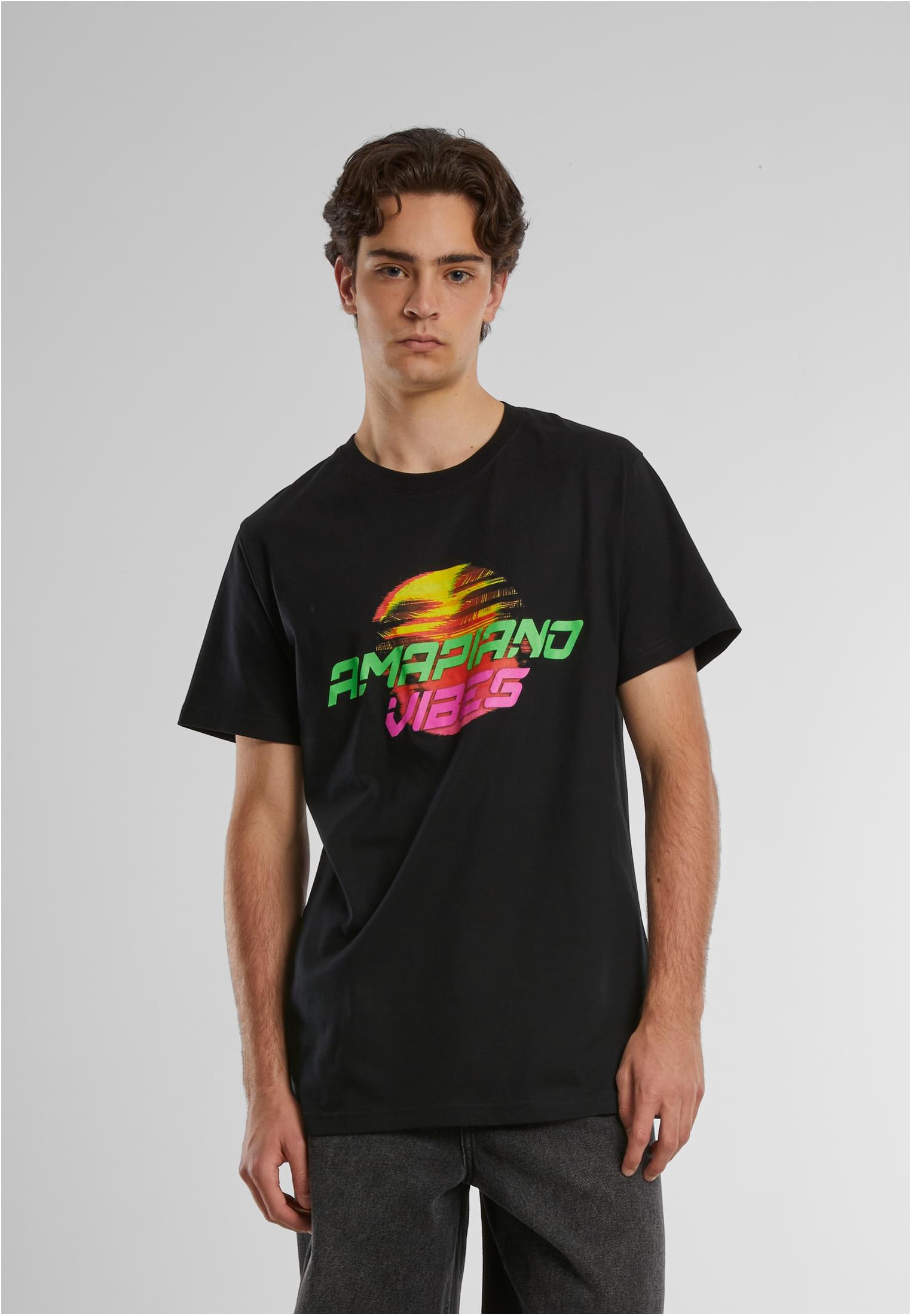 Amapiano Vibes Tee black XXL - workoutbrands.com