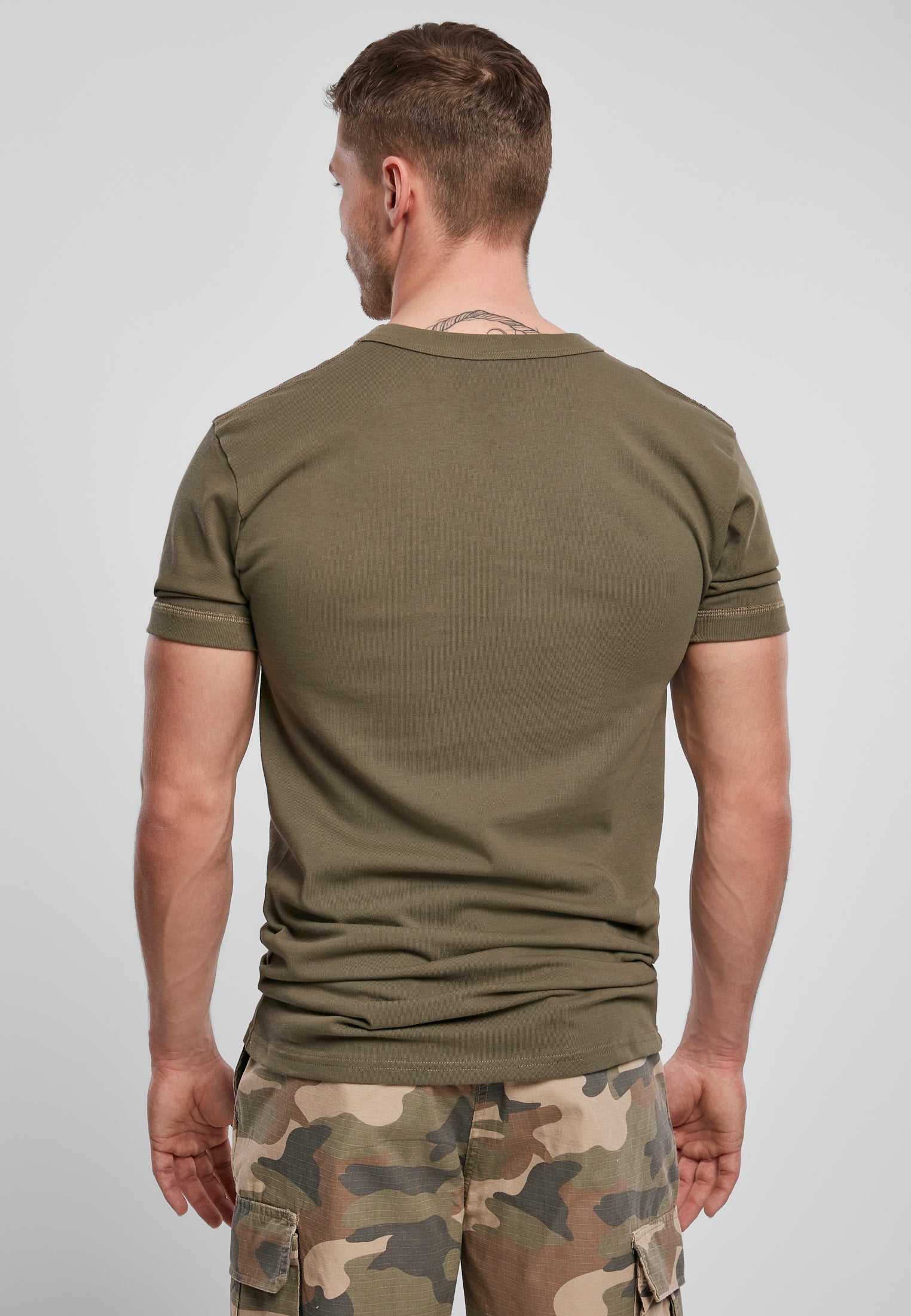BW Undershirt olive XXL - workoutbrands.com