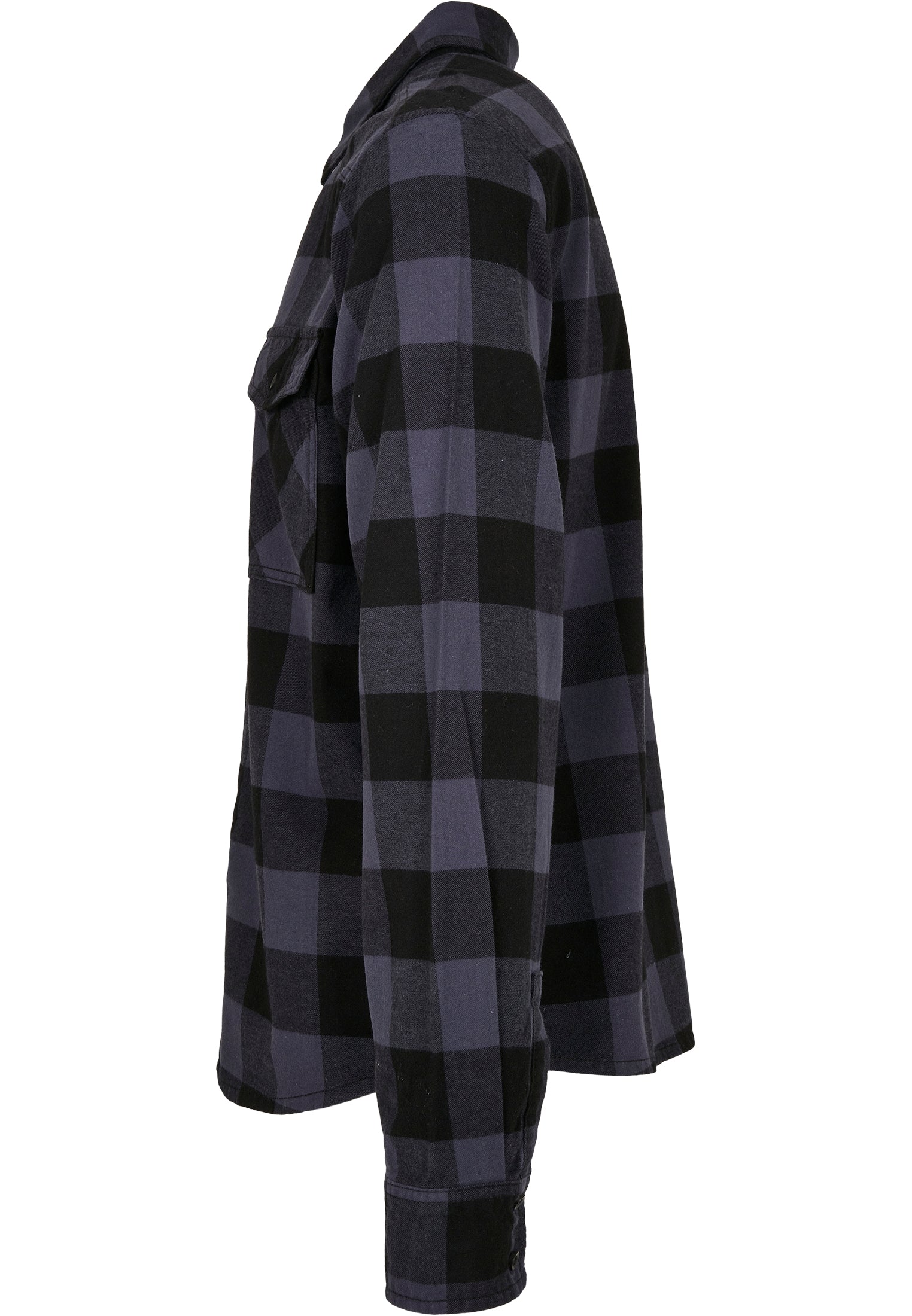 Sidovy av en långärmad, rutig herrskjorta i svart och mörkgrått.