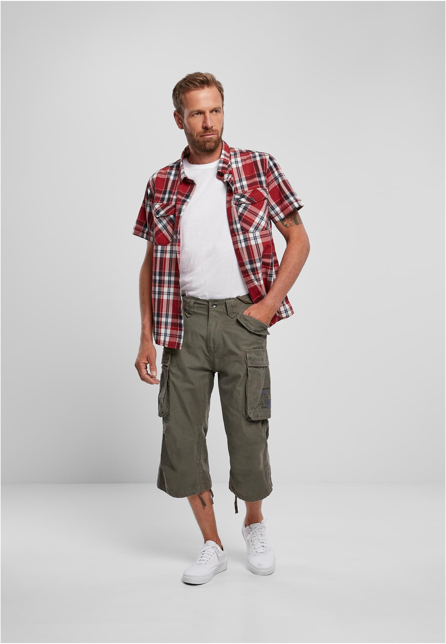 B Industry Vintage Cargo 3/4 Shorts - workoutbrands.com