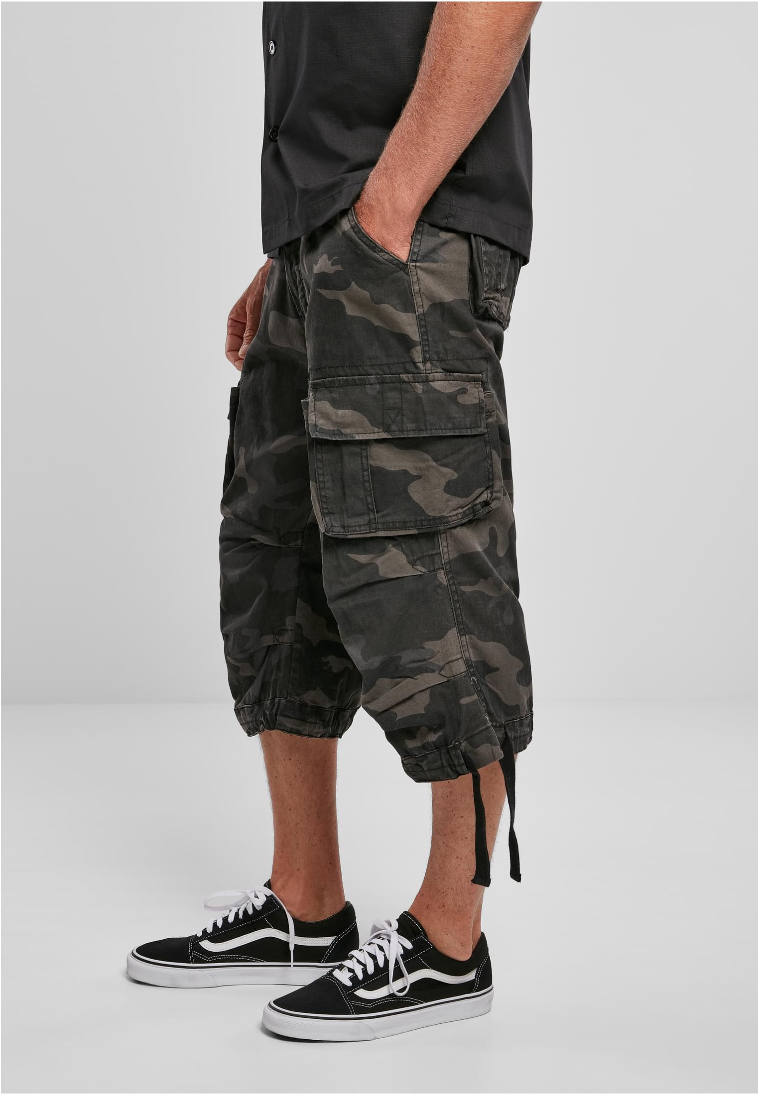 B Urban Legend Cargo 3/4 Shorts - workoutbrands.com
