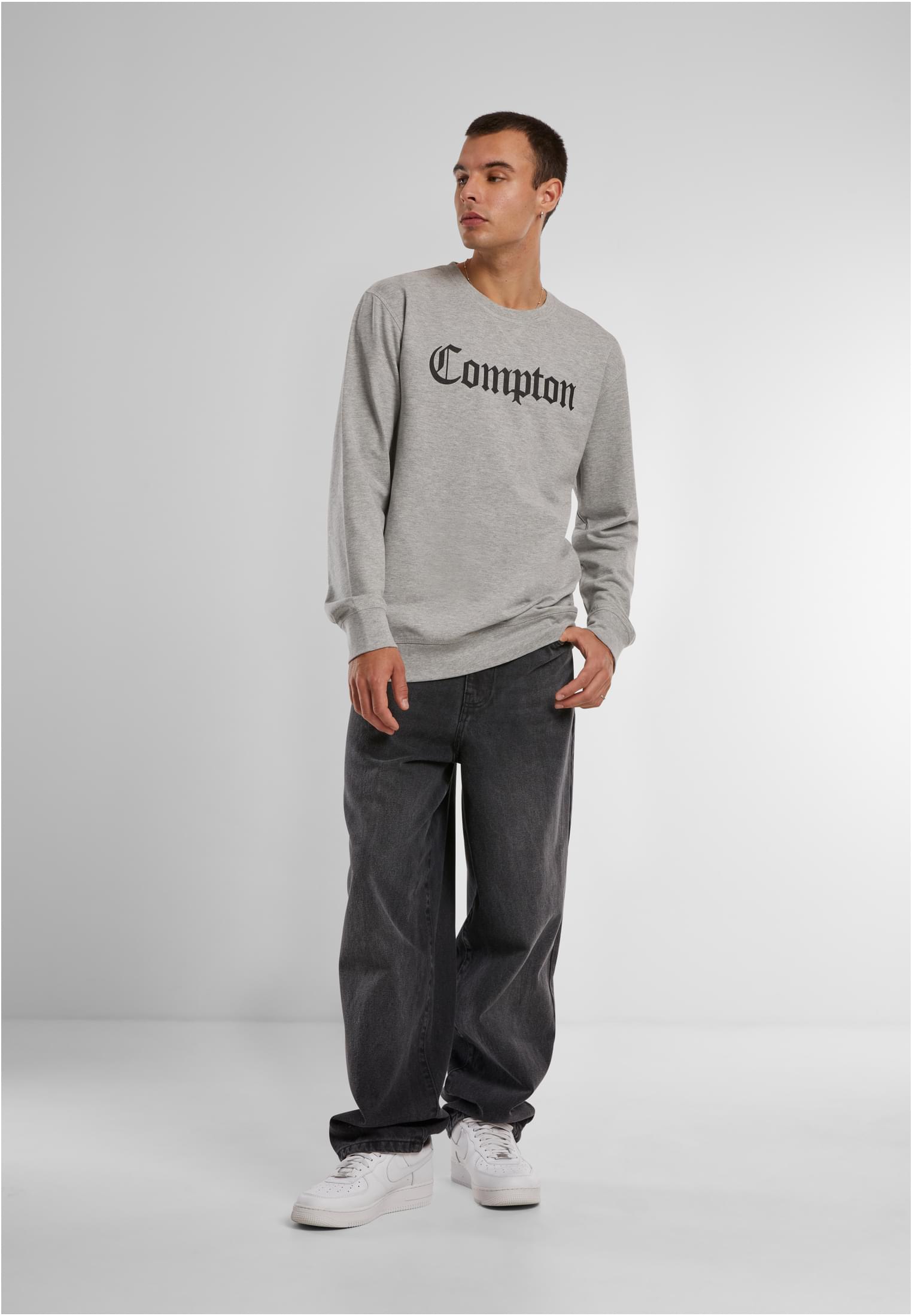 Compton Crewneck grey XS - workoutbrands.com