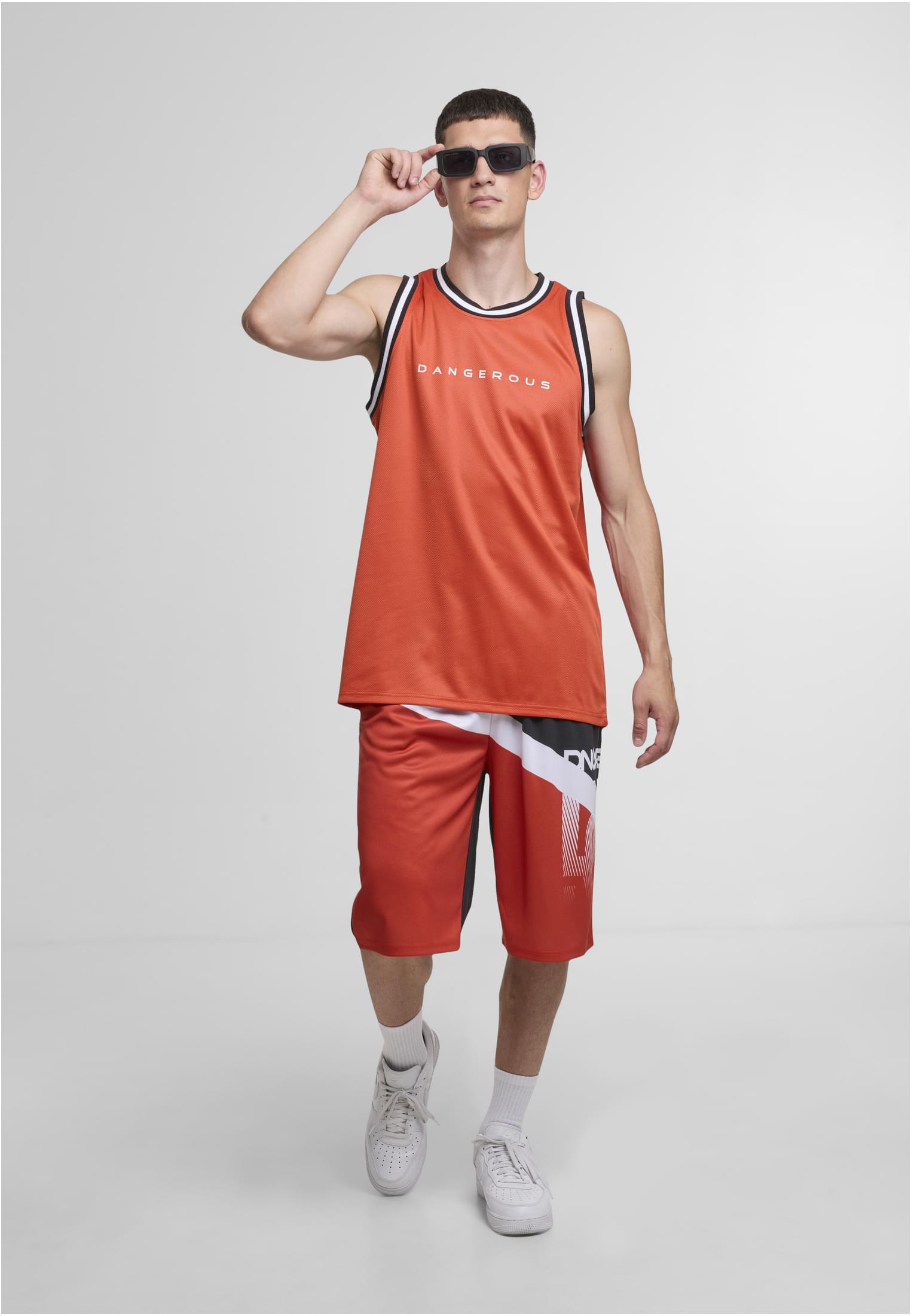 DNGRS Shorts Trick