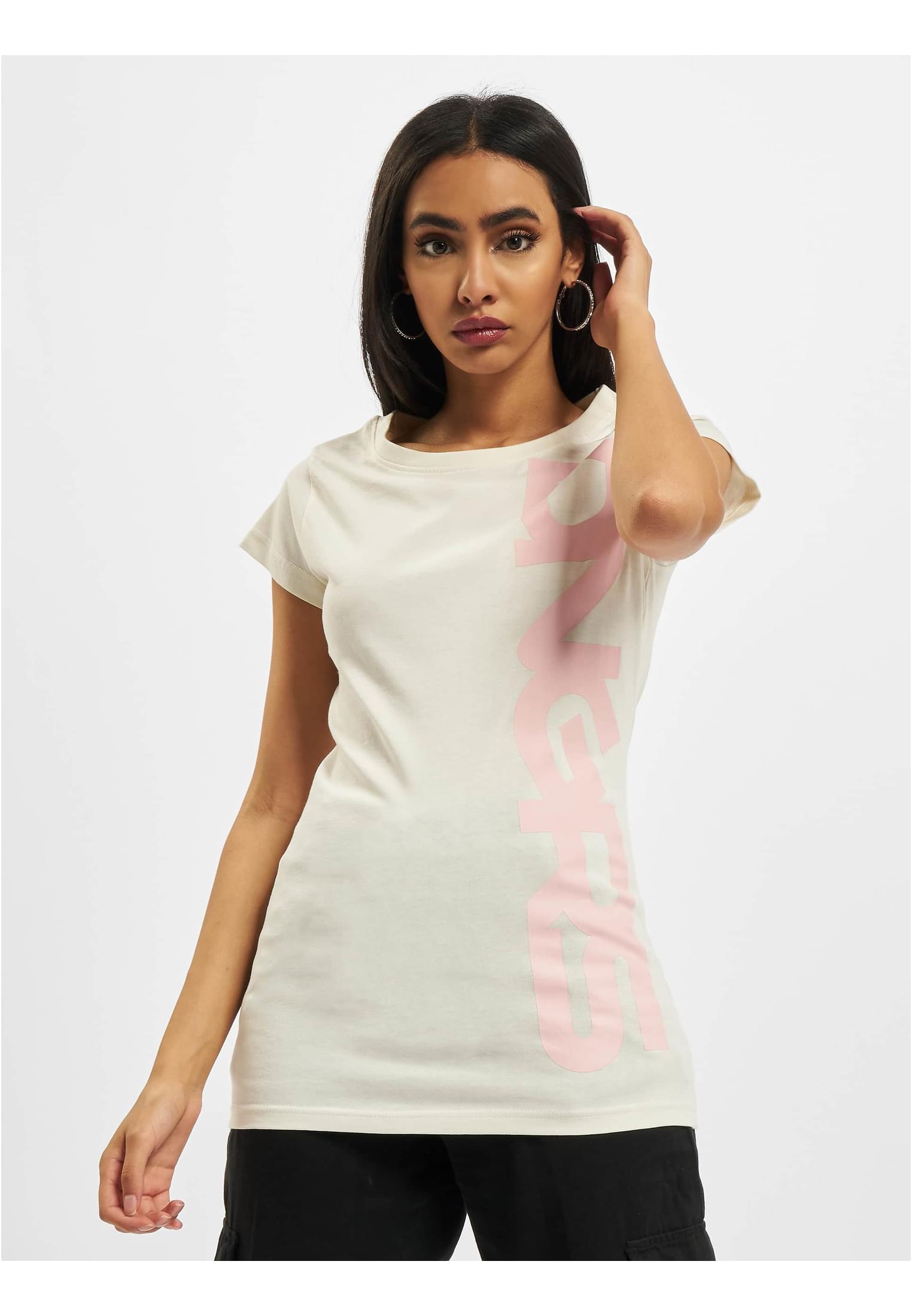 Dangerous DNGRS Classic T-Shirt offwhite XS - workoutbrands.com