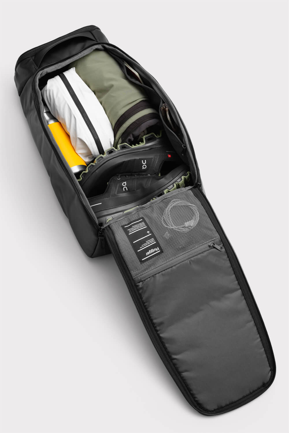 Db Hugger Backpack 30L - Black - workoutbrands.com