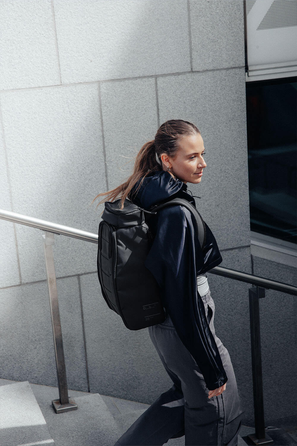 Db Hugger Backpack 30L - Black - workoutbrands.com