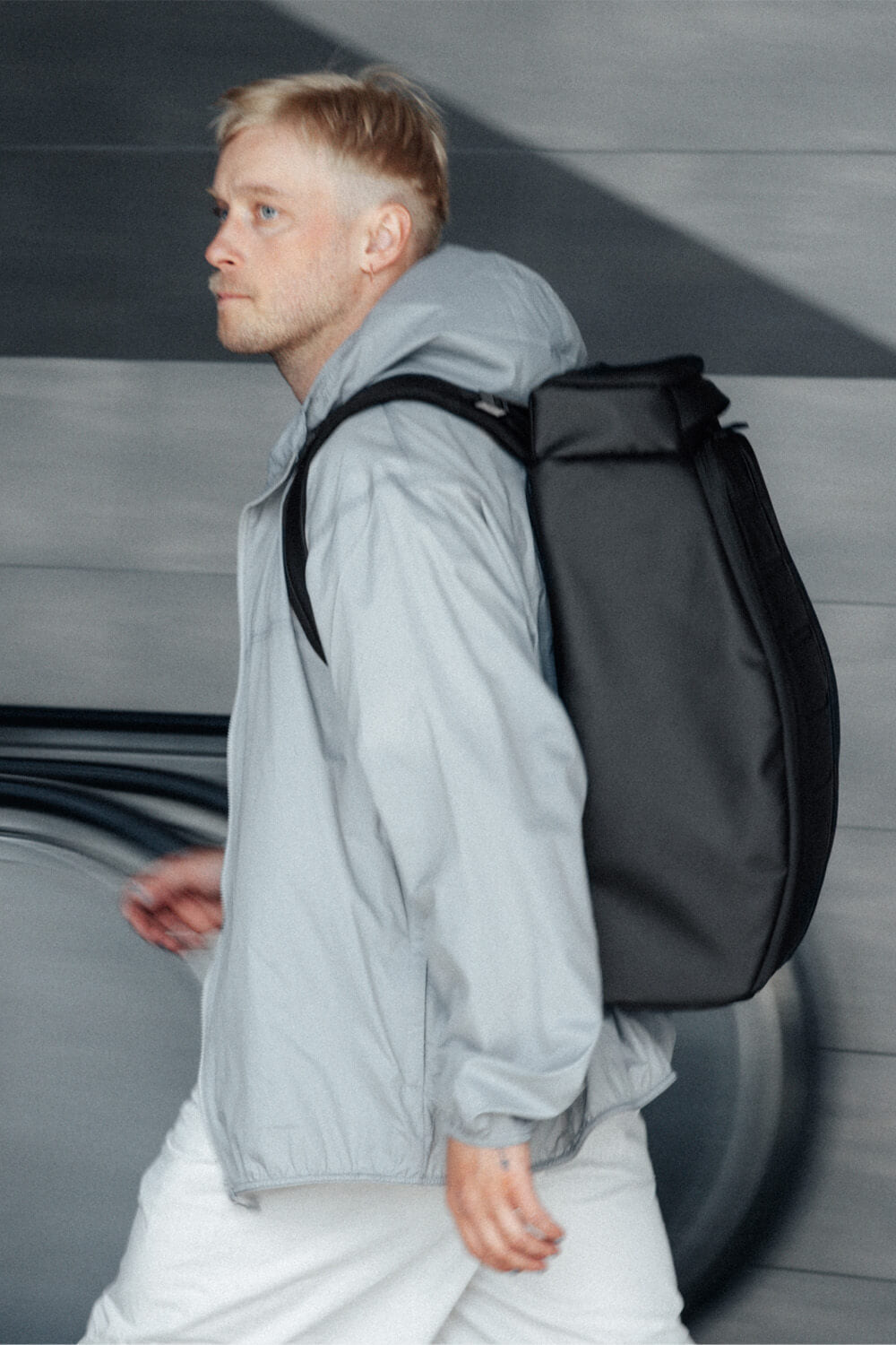 Db Hugger Backpack 30L - Black - workoutbrands.com