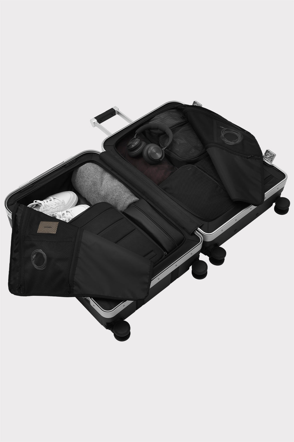 Db Ramverk Pro Check-in Luggage Large - Black - workoutbrands.com