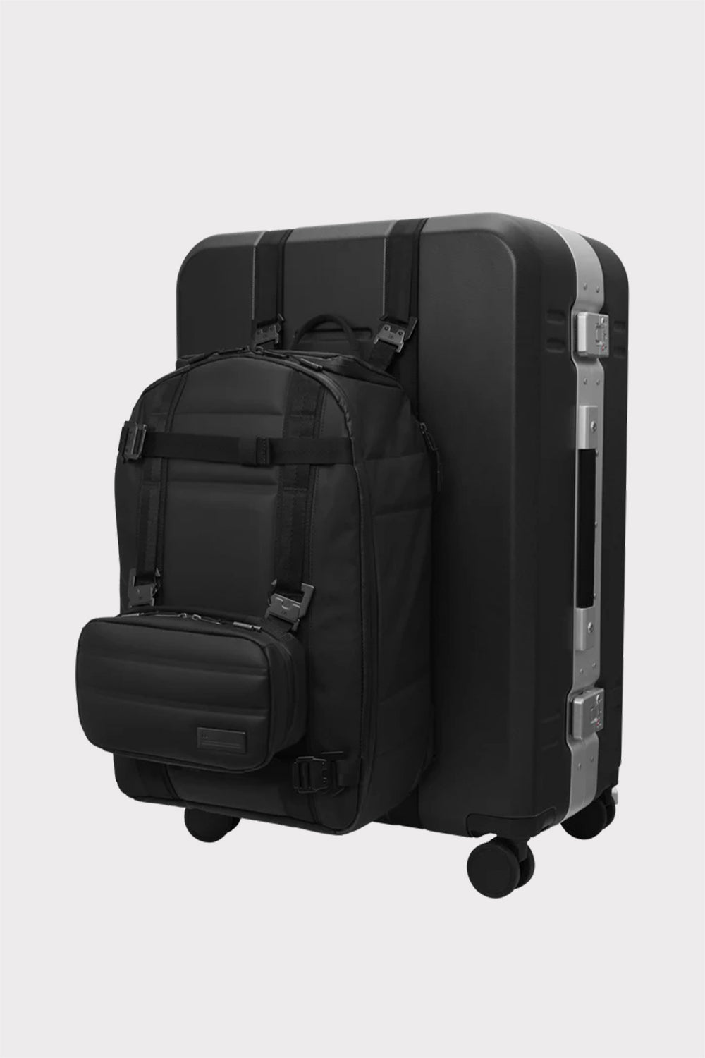 Db Ramverk Pro Check-in Luggage Large - Black - workoutbrands.com
