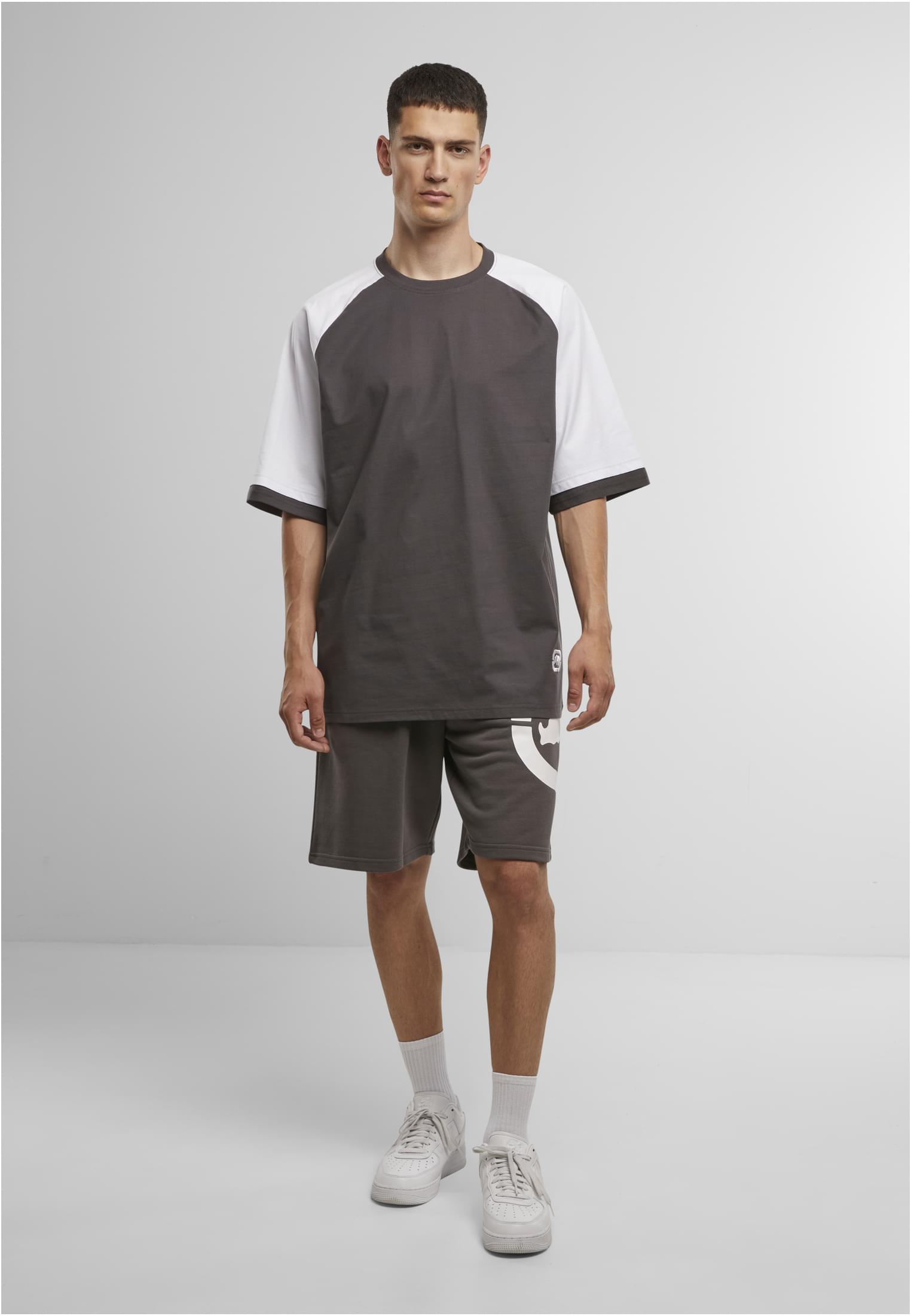 Ecko Unltd. Shorts Buzzer