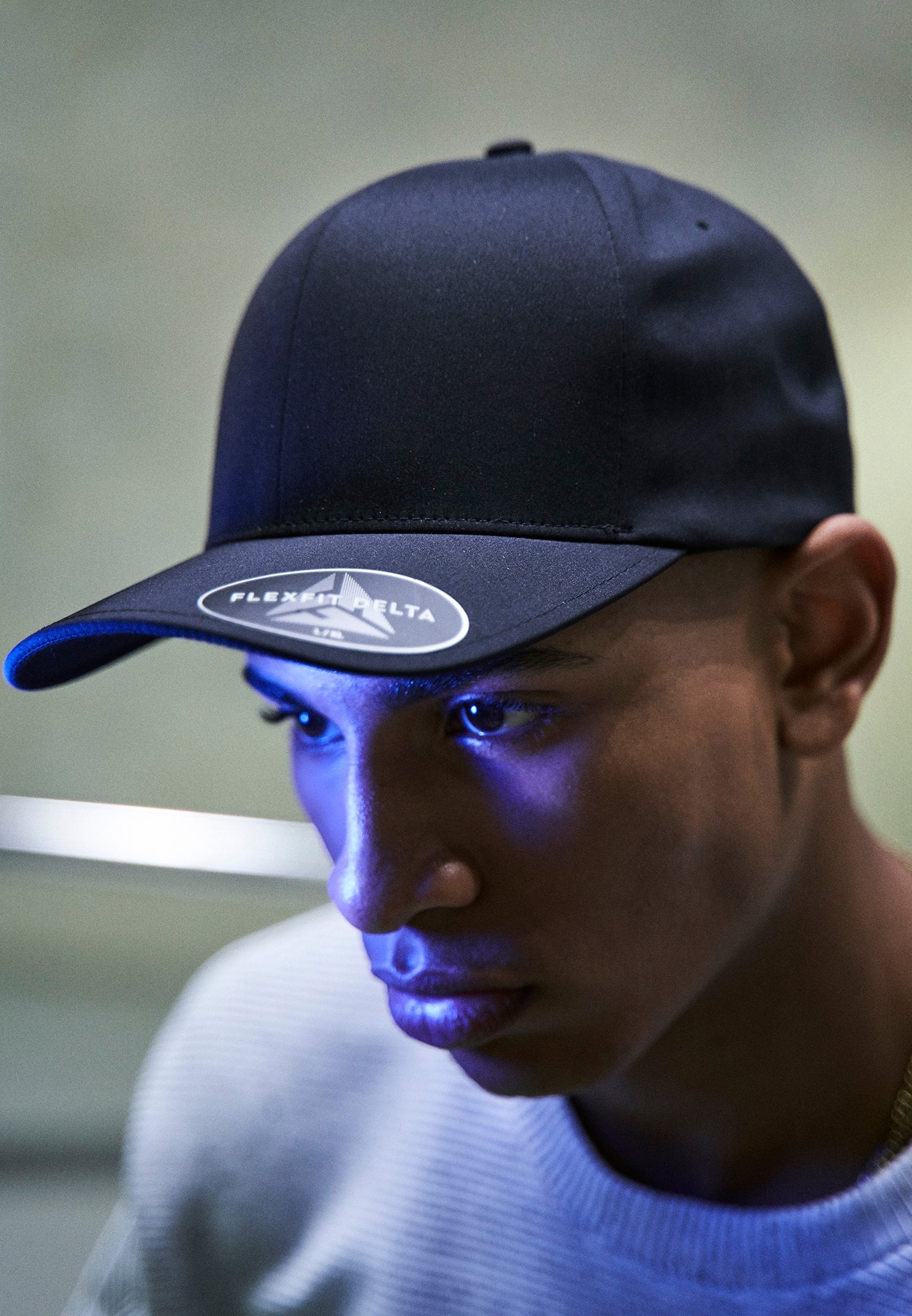 Flexfit Delta Adjustable Snapback One Size - workoutbrands.com