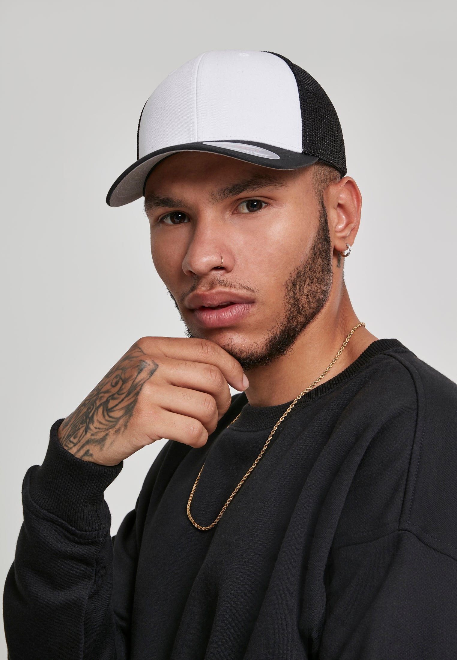 Flexfit Mesh Colored Front S/M - workoutbrands.com