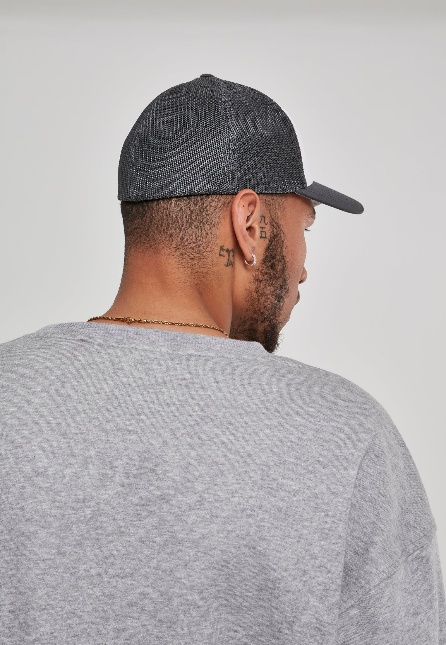 Flexfit Mesh Colored Front S/M - workoutbrands.com