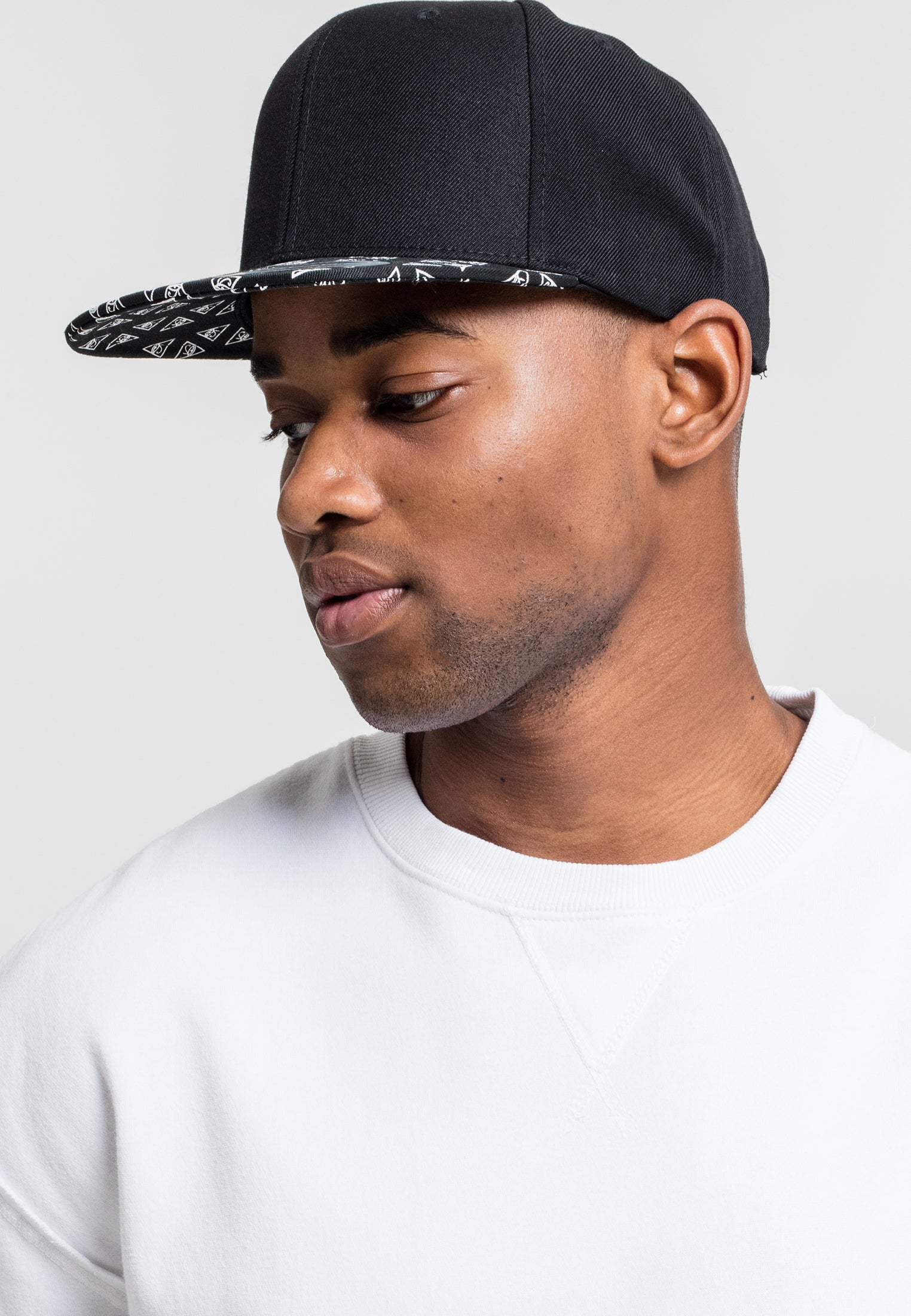 Horus Eye Snapback One Size - workoutbrands.com