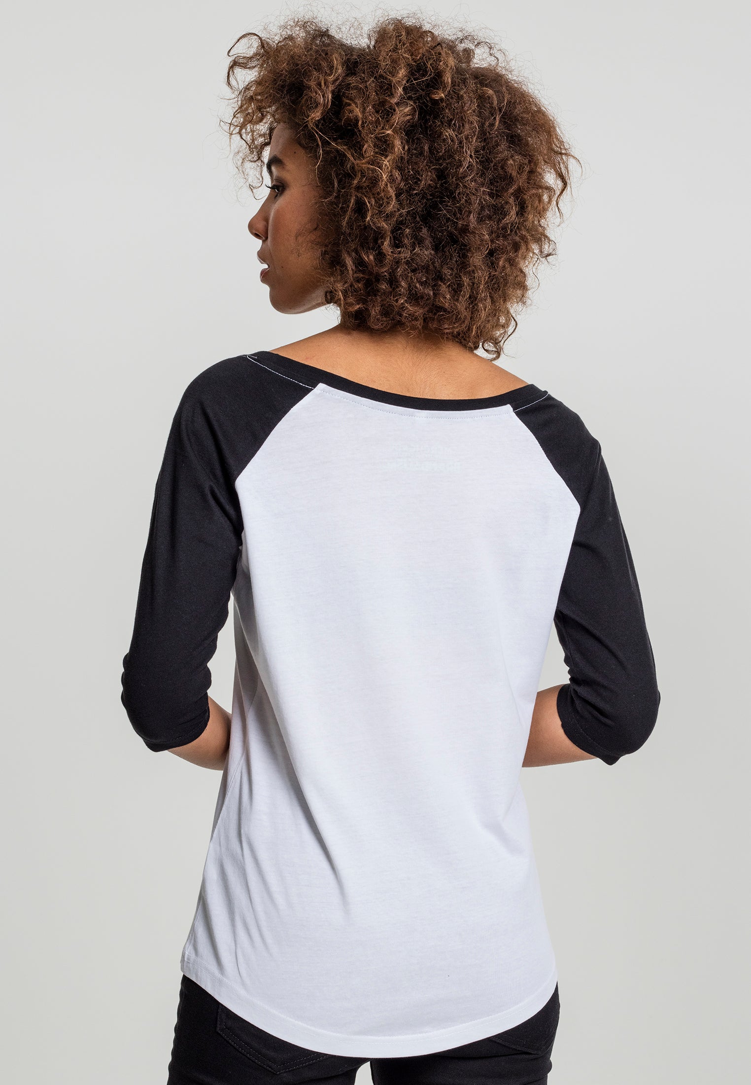 Ženske robne marke - Banksy's Graffiti Ape Raglan majica wht/blk XXL