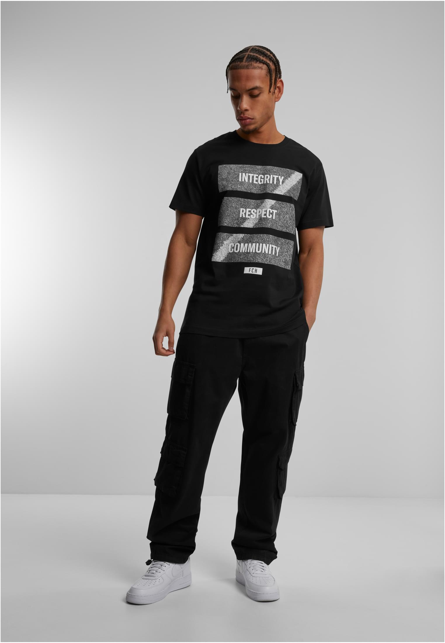 Camiseta de fútbol de MT que regresa a casa: integridad, respeto y comunidad