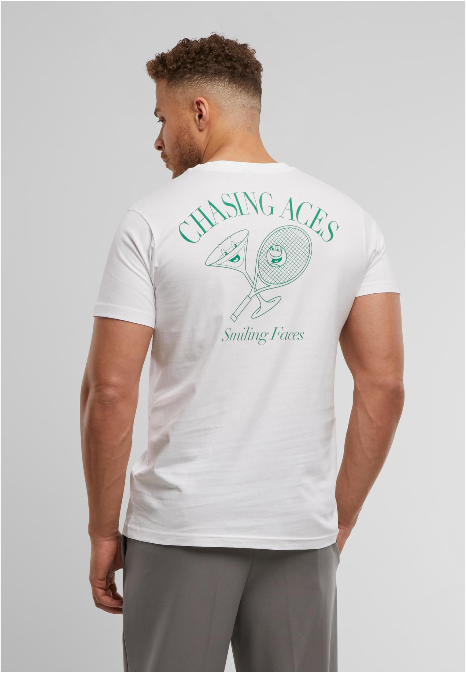 Camiseta con caras sonrientes de MT Chasing Aces