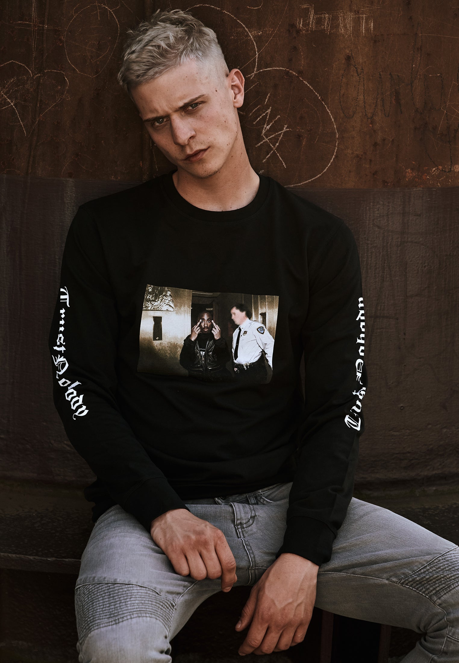 MT Tupac Trust Nobody Crewneck