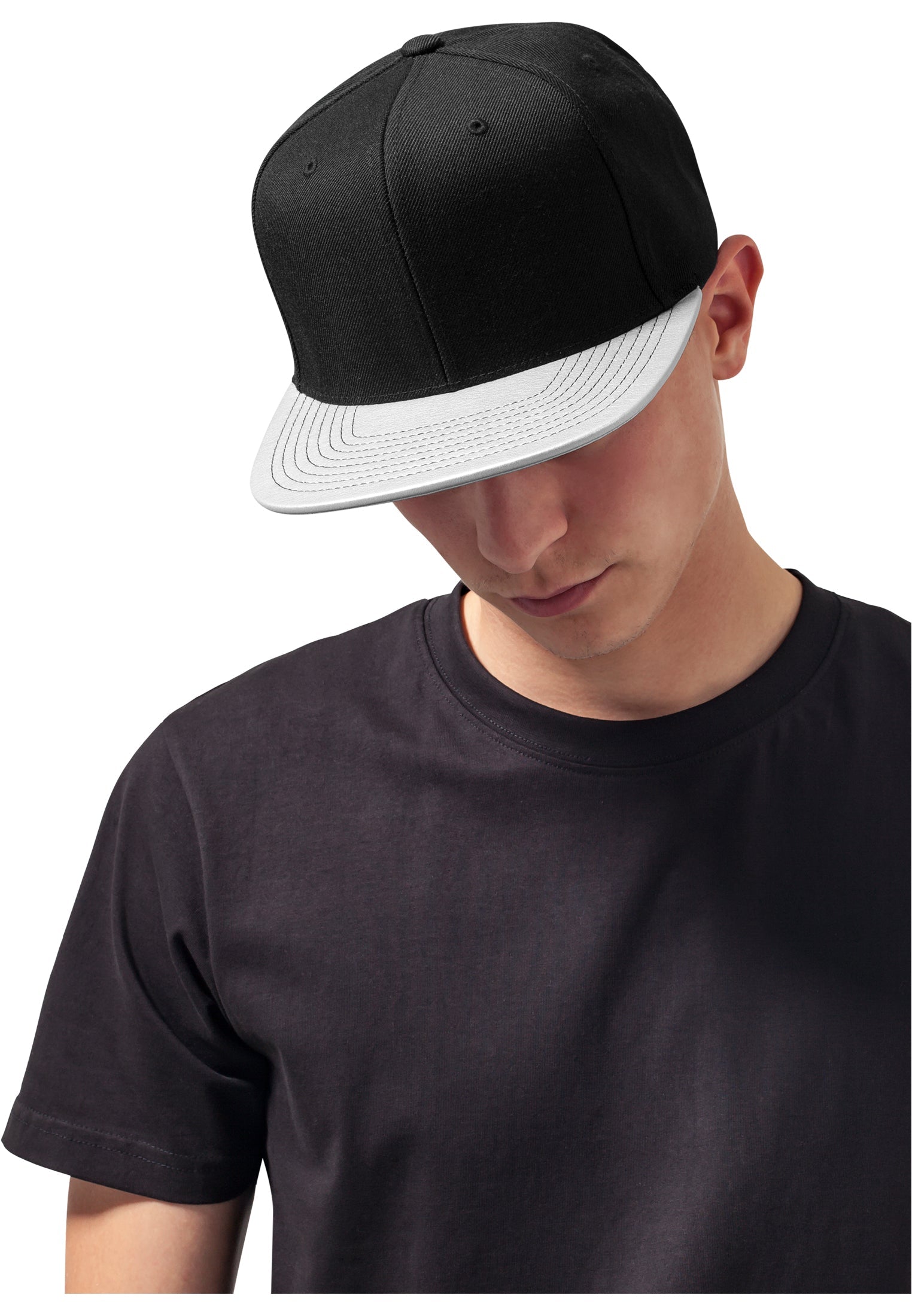 Metallic Visor Snapback One Size - workoutbrands.com