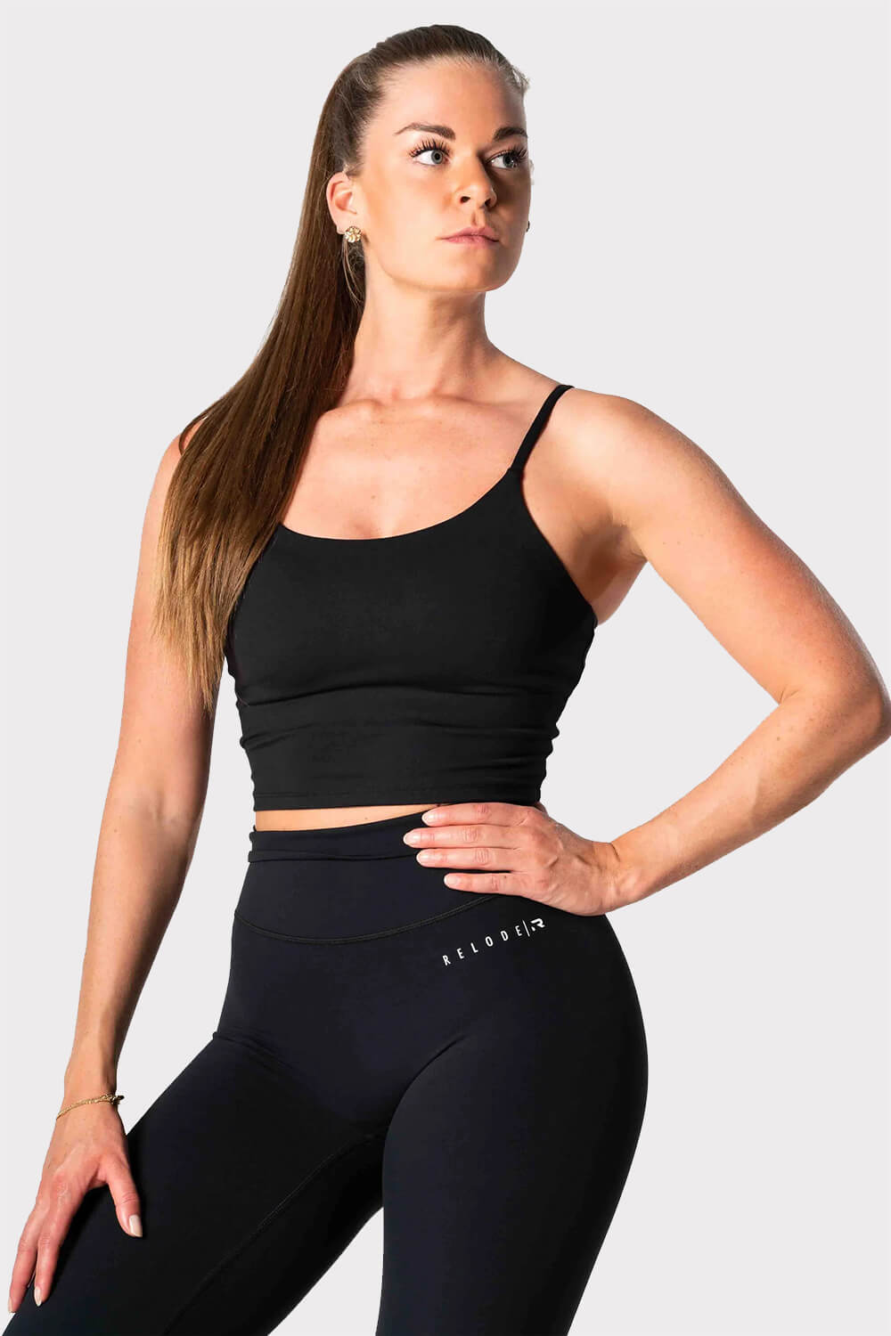 R Core Crop Top - Black - workoutbrands.com