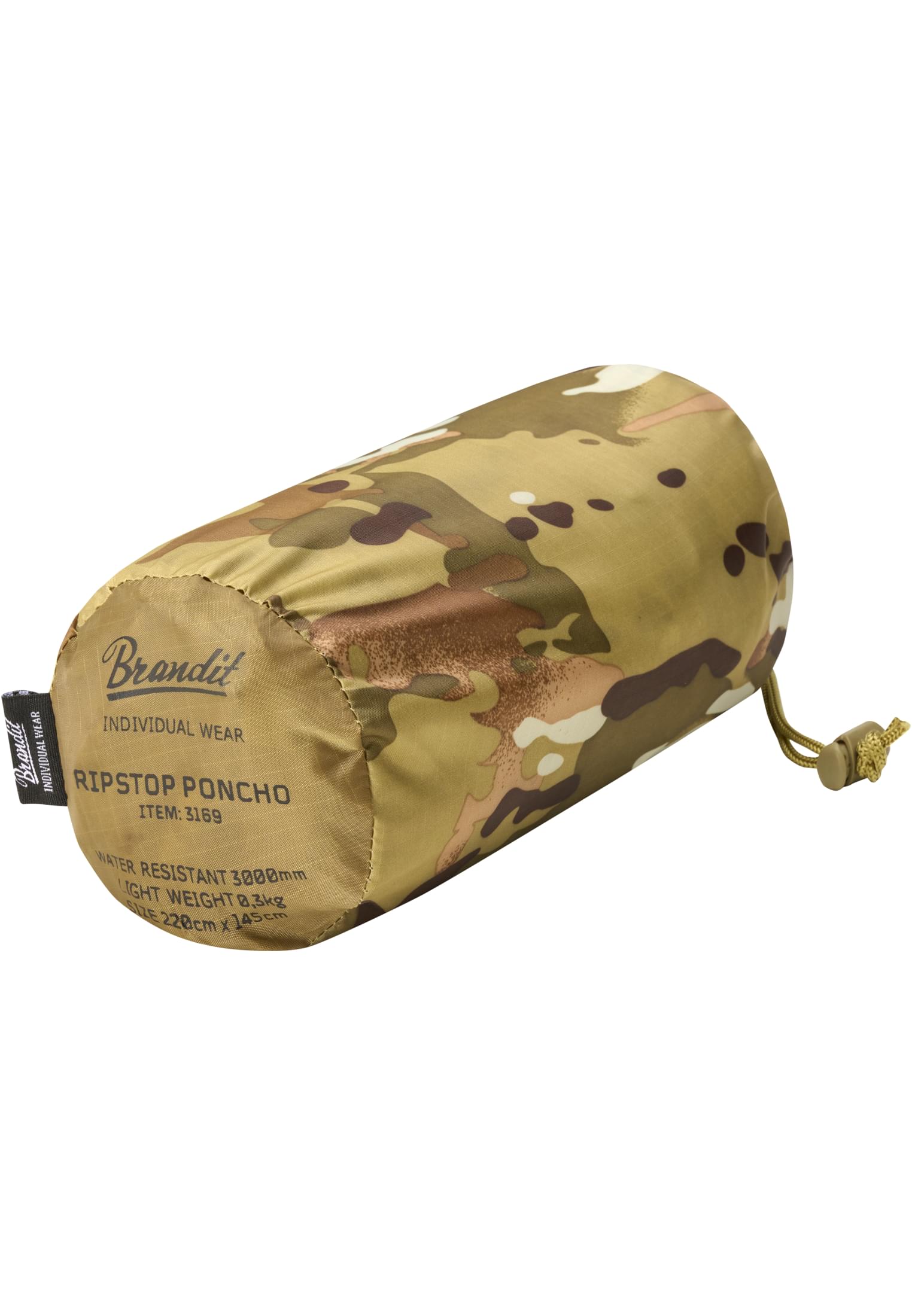 En Ripstop Poncho från Brandit packad i sin kamouflagemönstrade förvaringspåse.