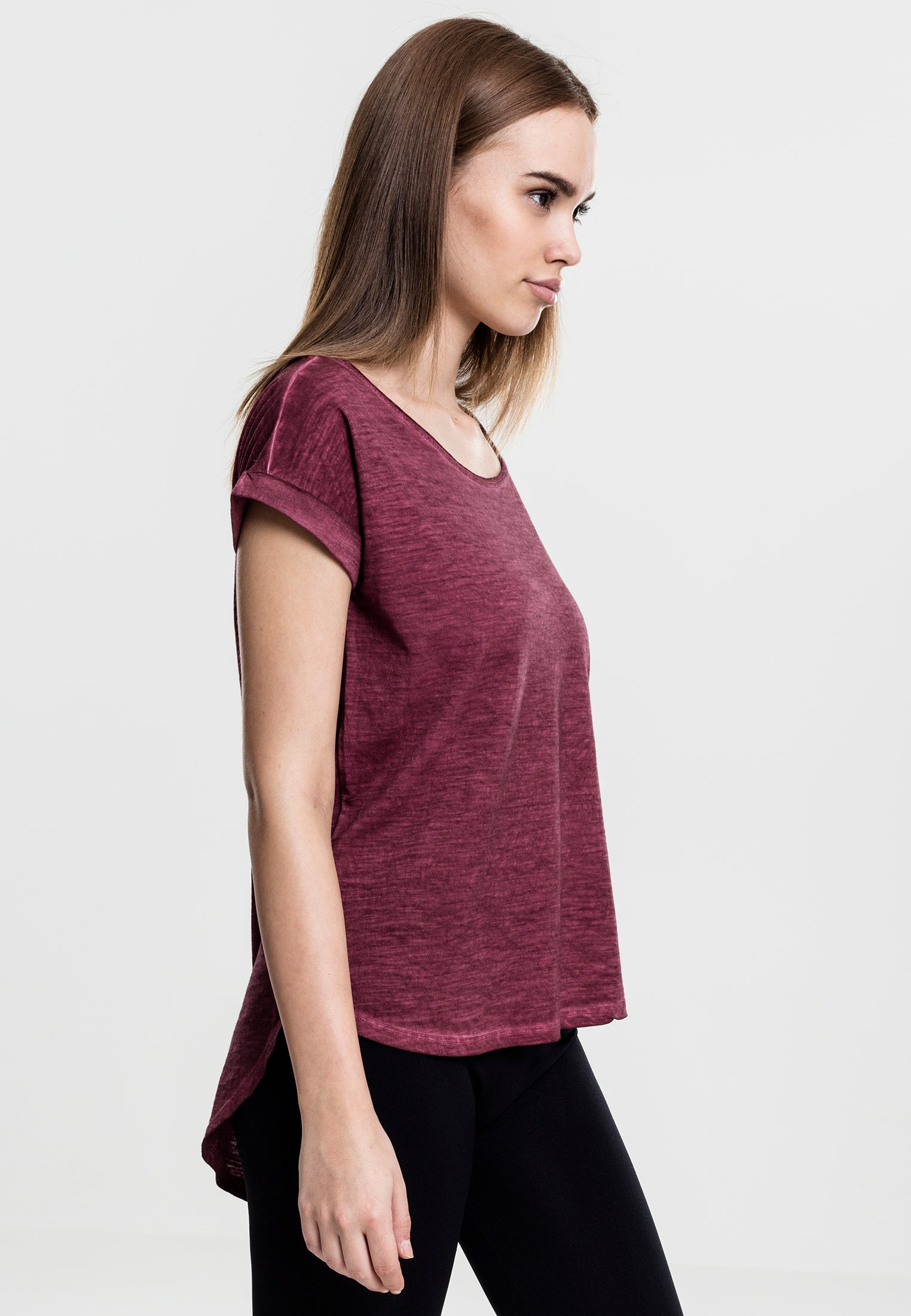 T-shirt UC Long Back Shaped Spray Dye