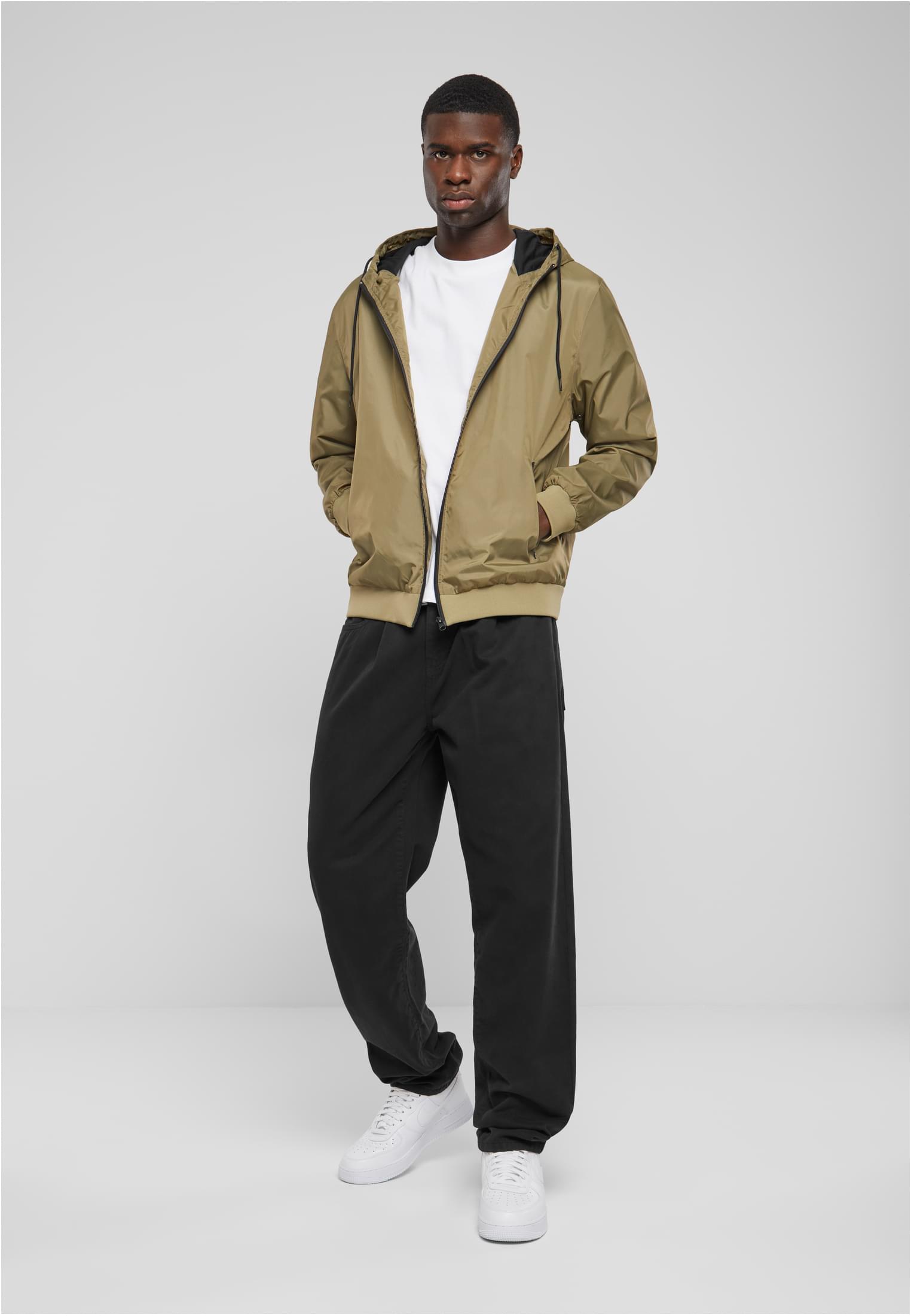 UC Contrast Windrunner