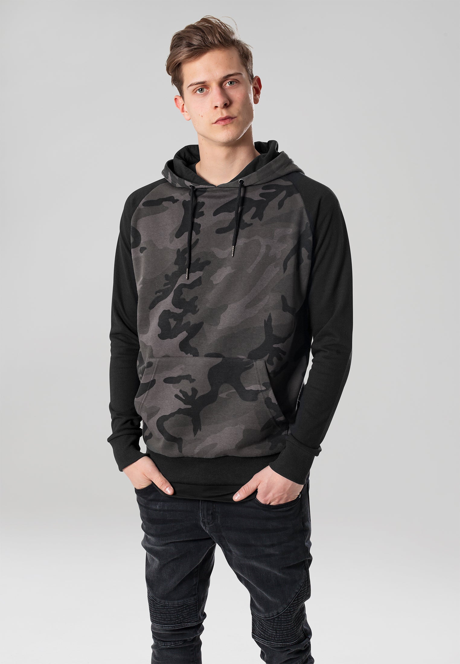UC Camo Contrast Raglán Hoody