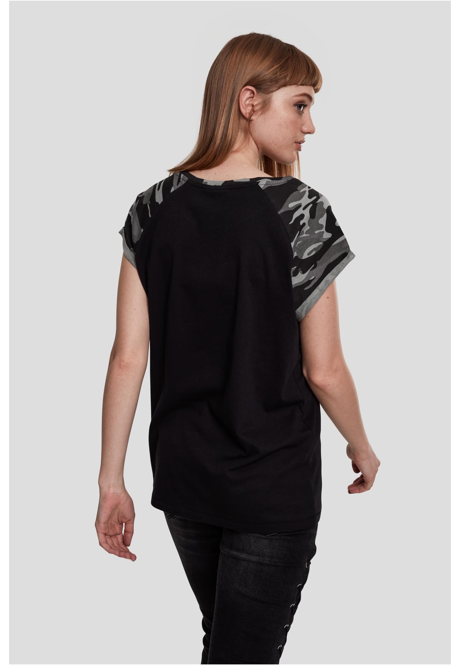 UC Contrast Raglan Tee