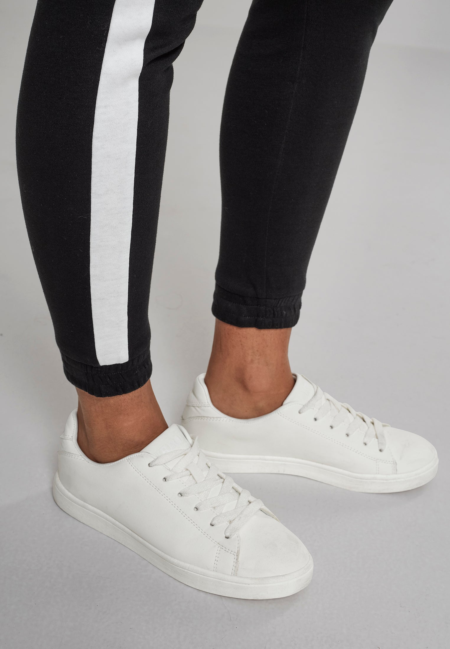 UC Interlock Jogpants