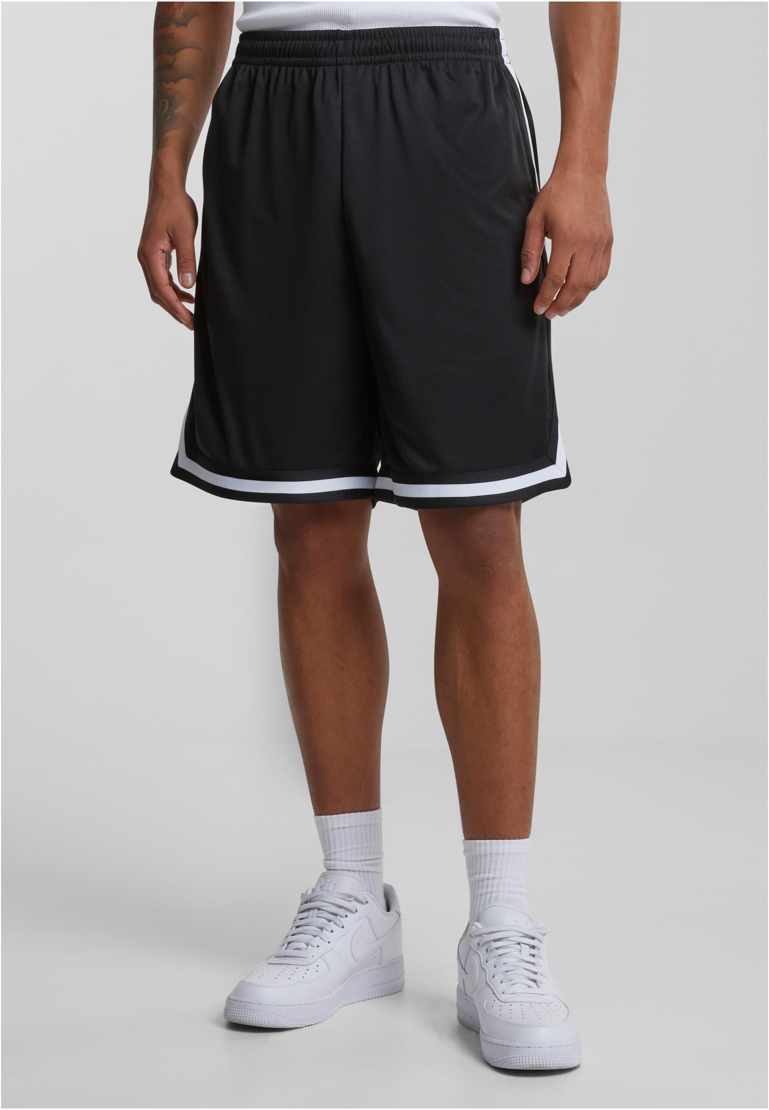 UC Stripes Mesh Shorts