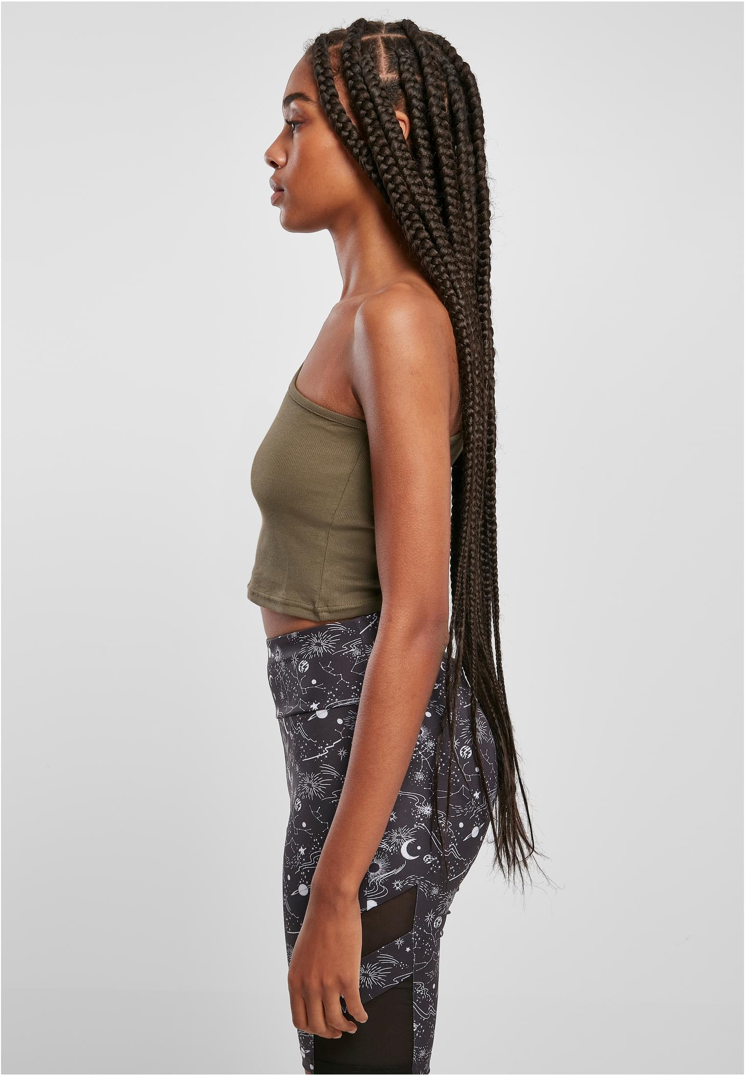 UC oříznutý asymetrický top