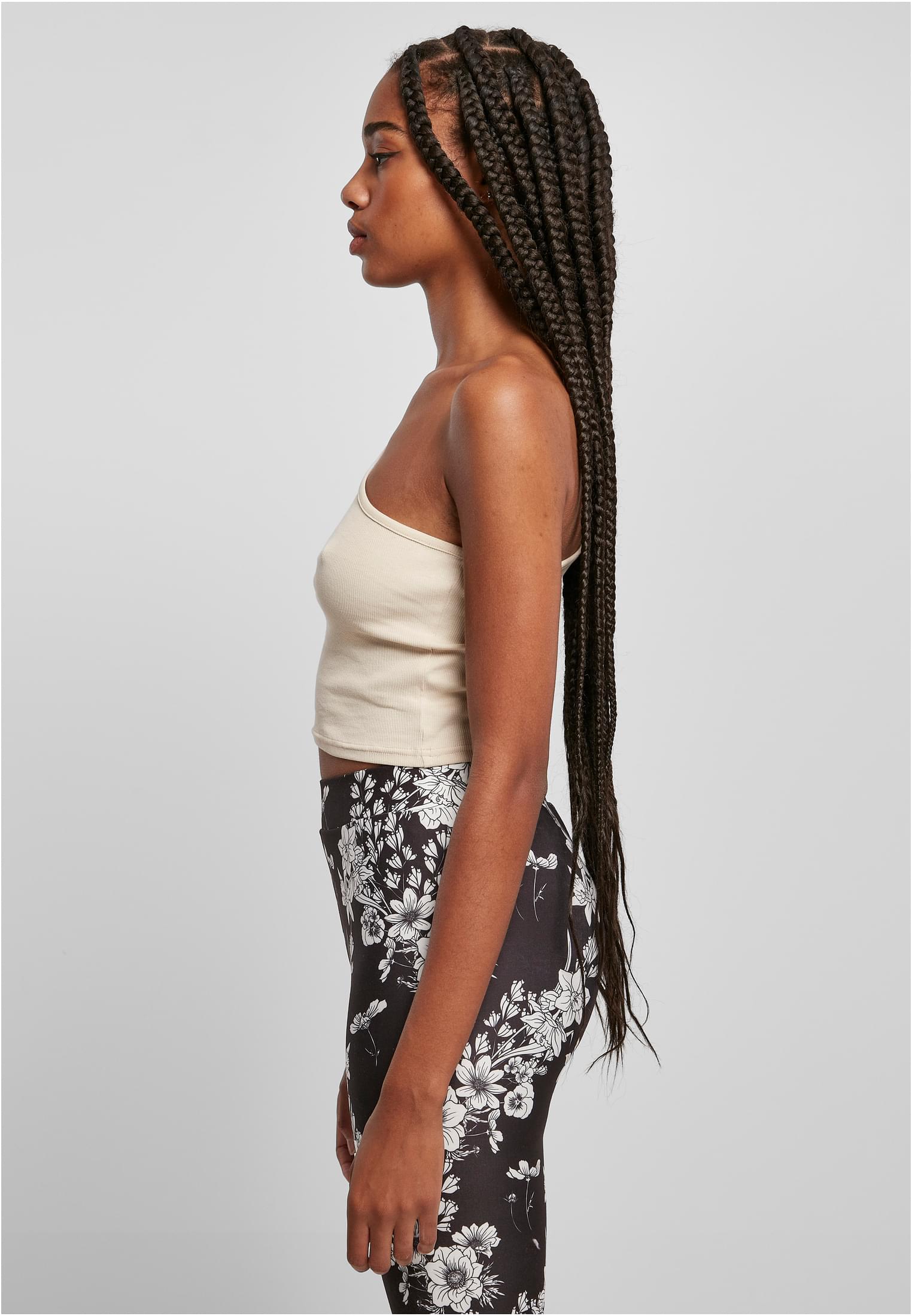 UC oříznutý asymetrický top