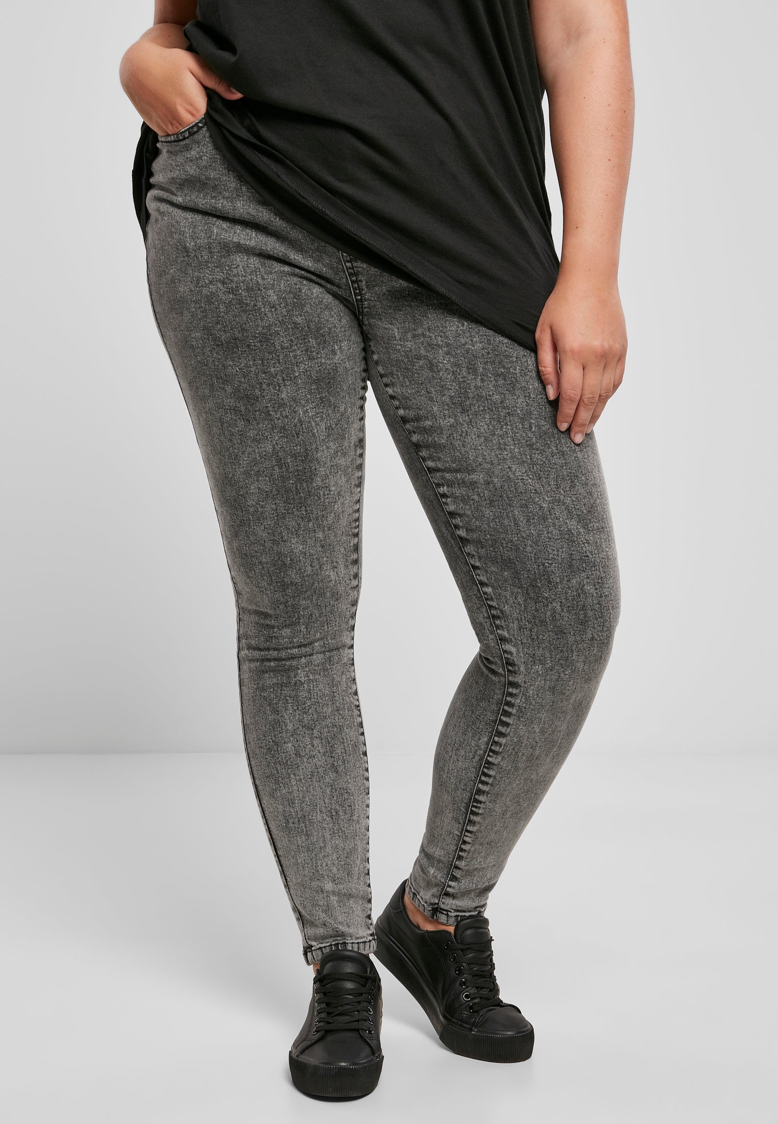 Jeans skinny a vita alta UC