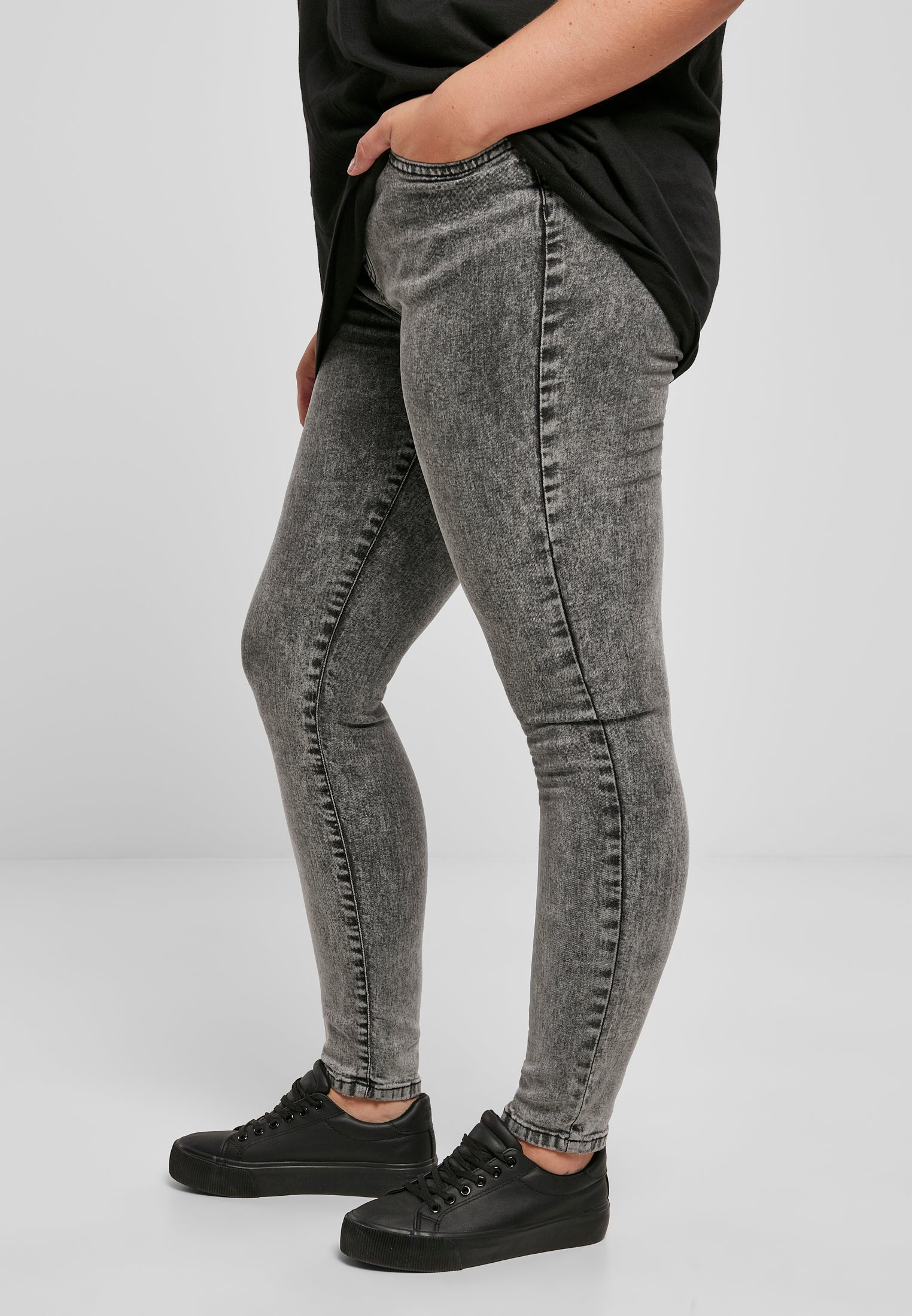 Jeans skinny a vita alta UC