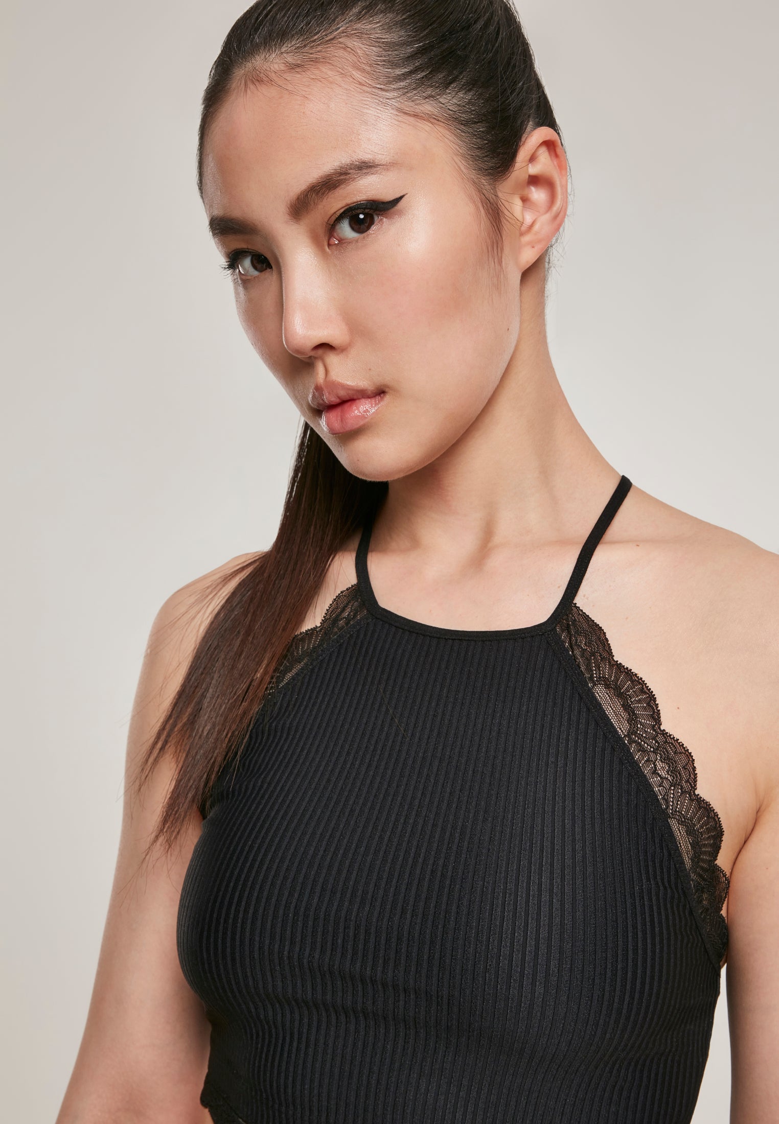 Top s tkaničkami UC Laces