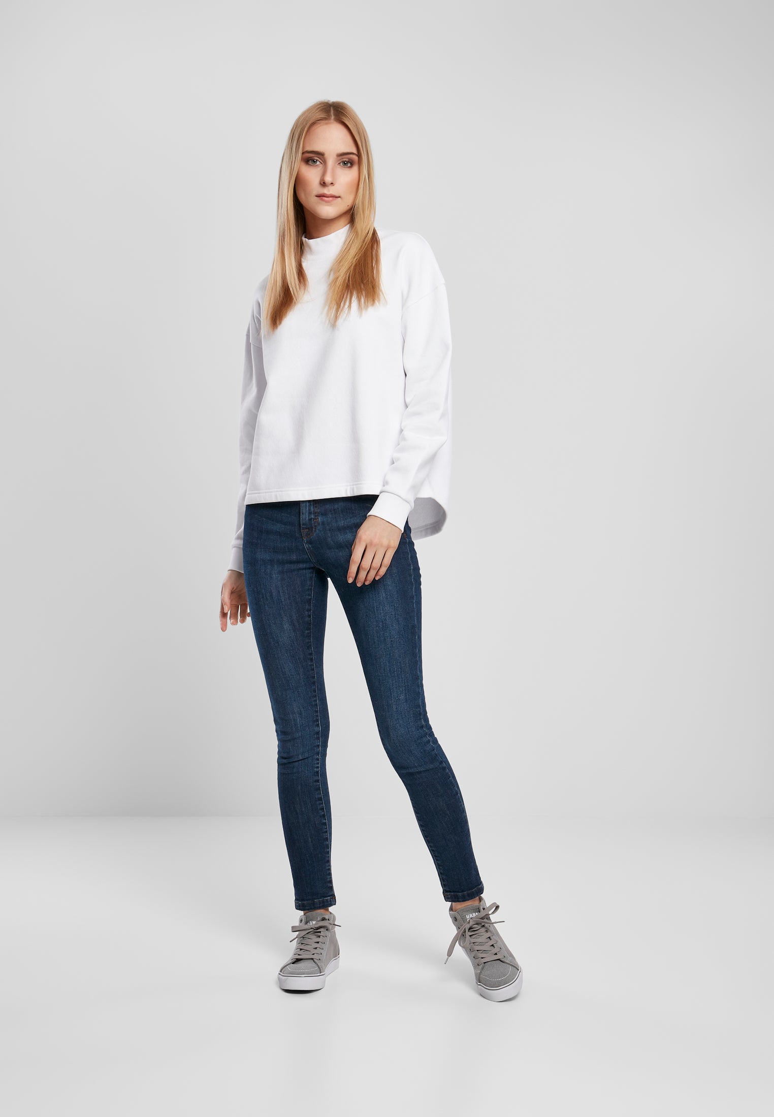 Maglia girocollo oversize a collo alto UC