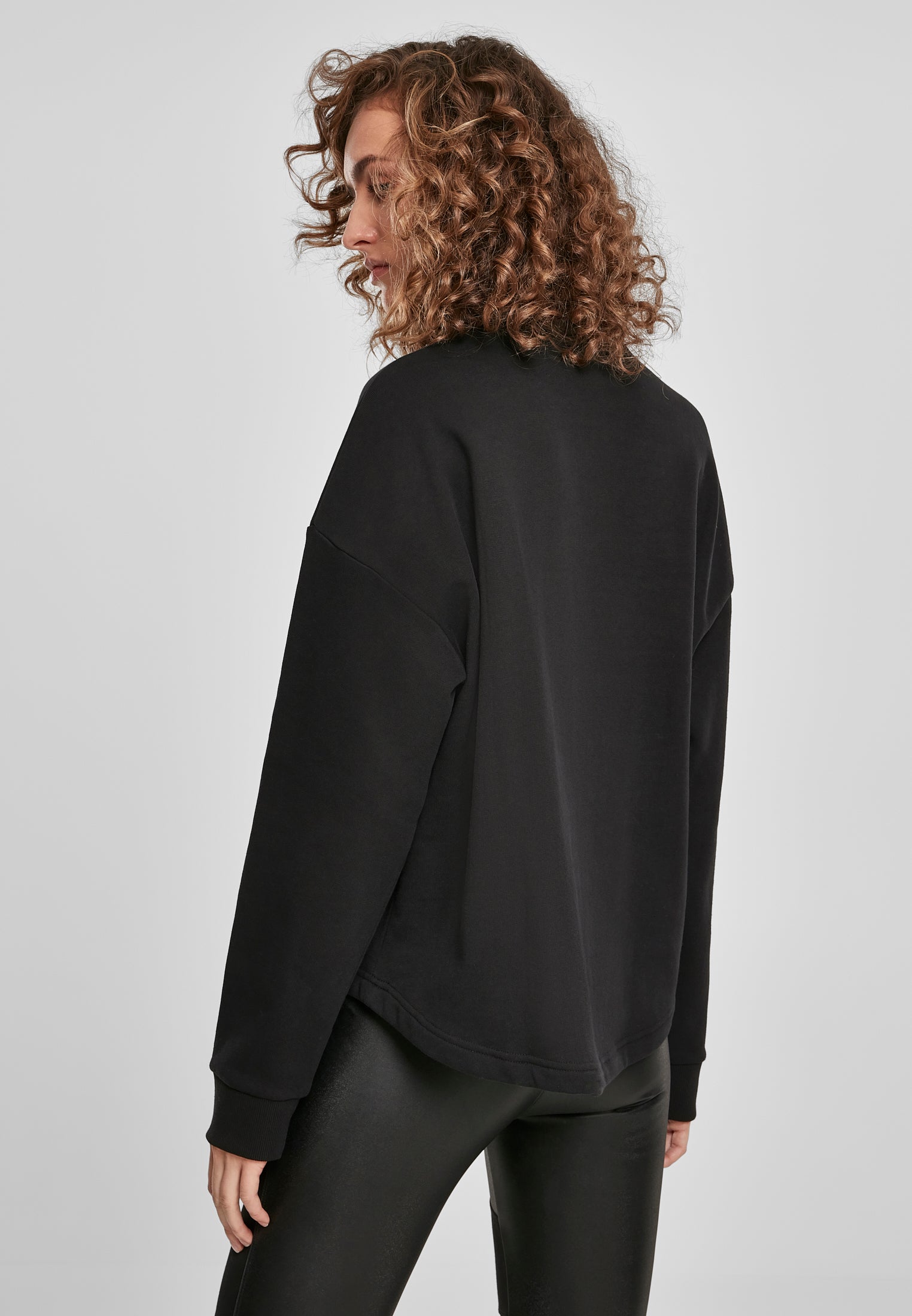 Maglia girocollo oversize a collo alto UC