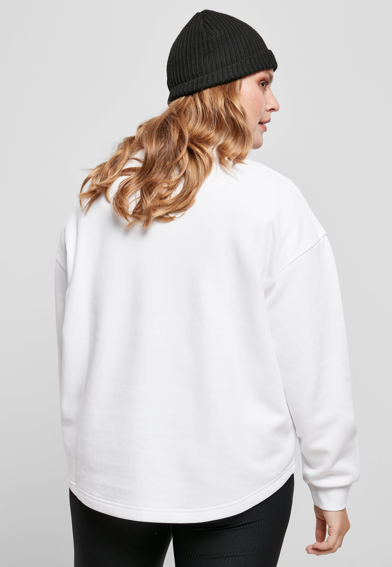 Maglia girocollo oversize a collo alto UC