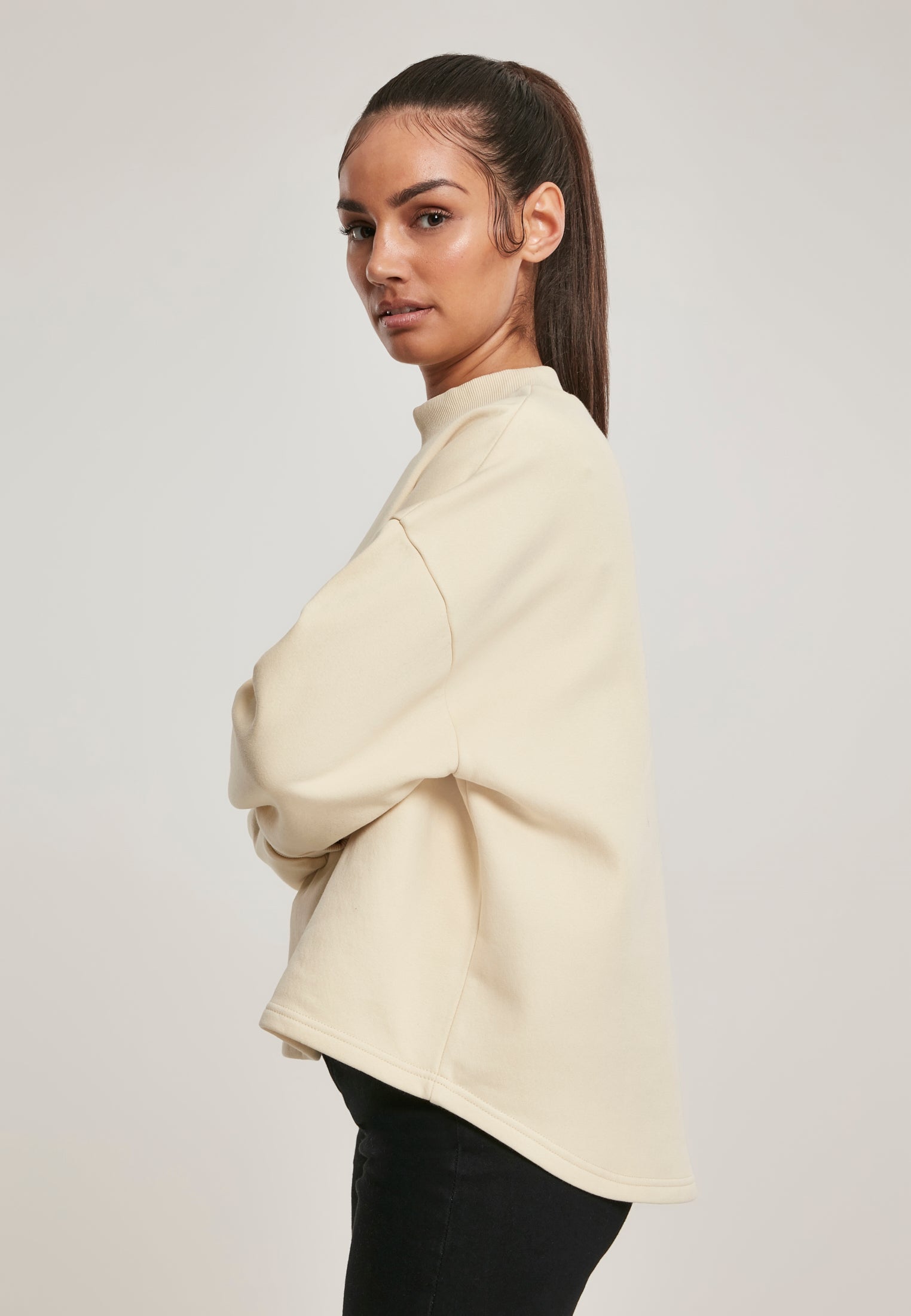 UC Oversized High Neck Crew