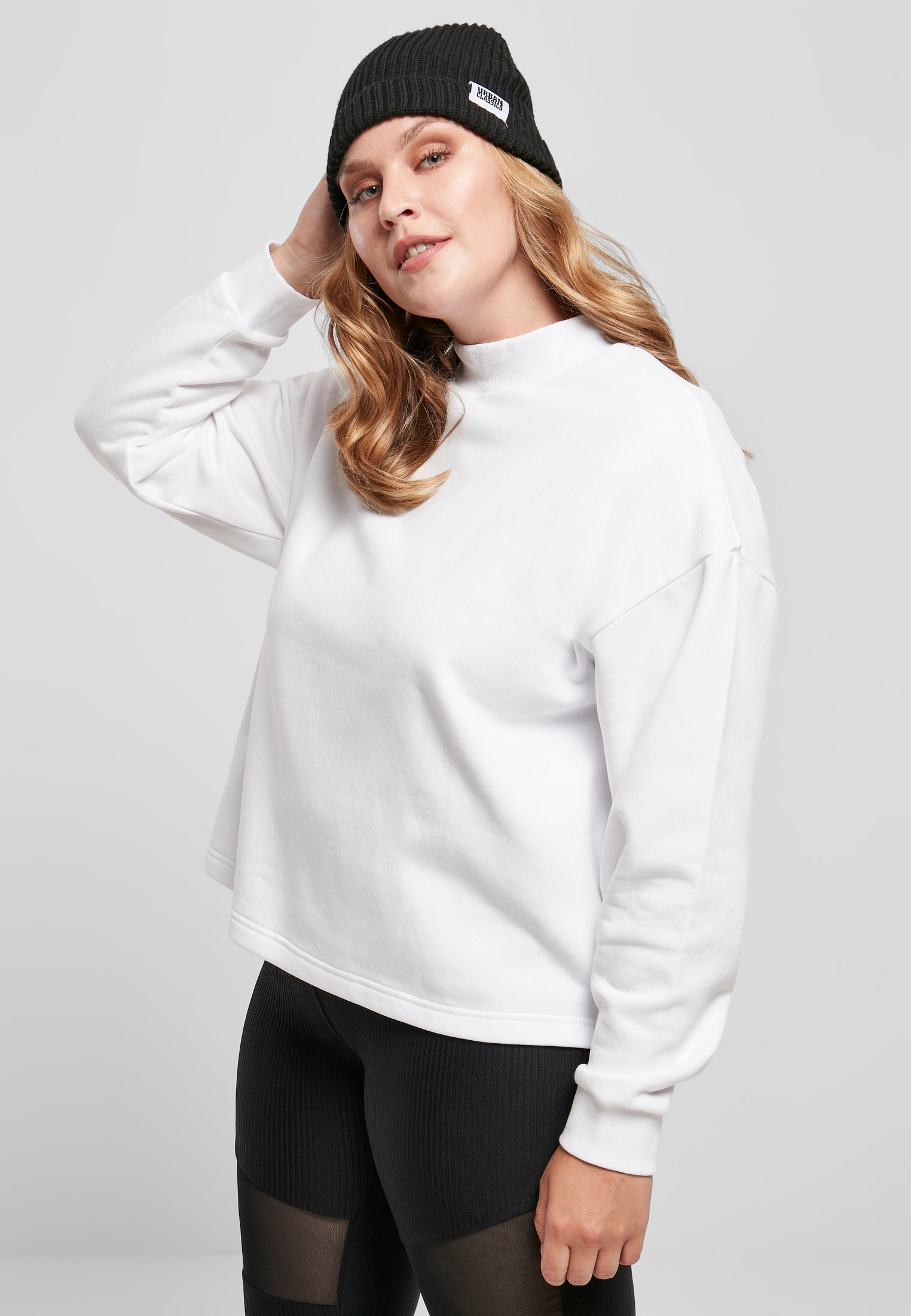 Maglia girocollo oversize a collo alto UC