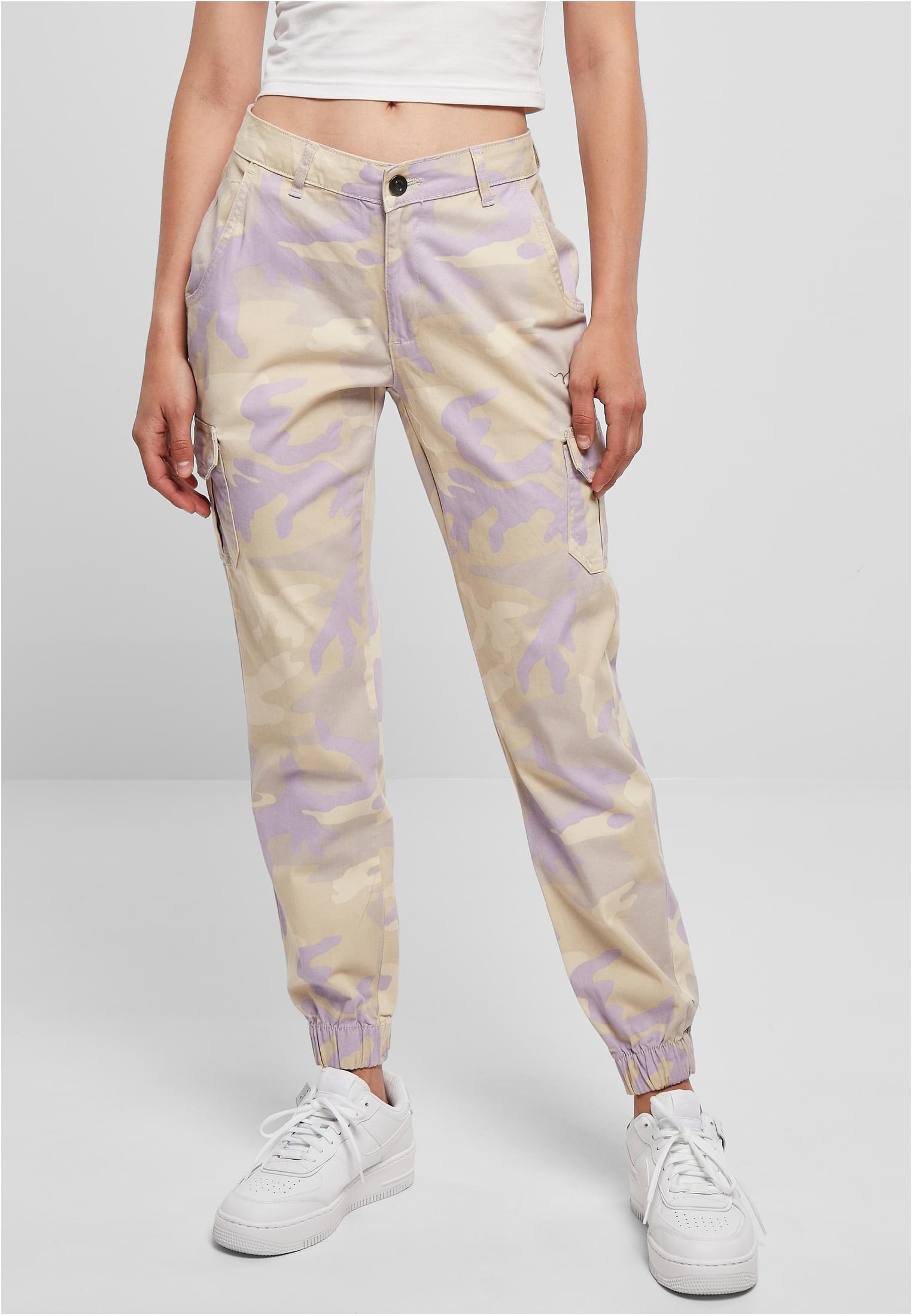 UC High Waist Camo Cargo Pants