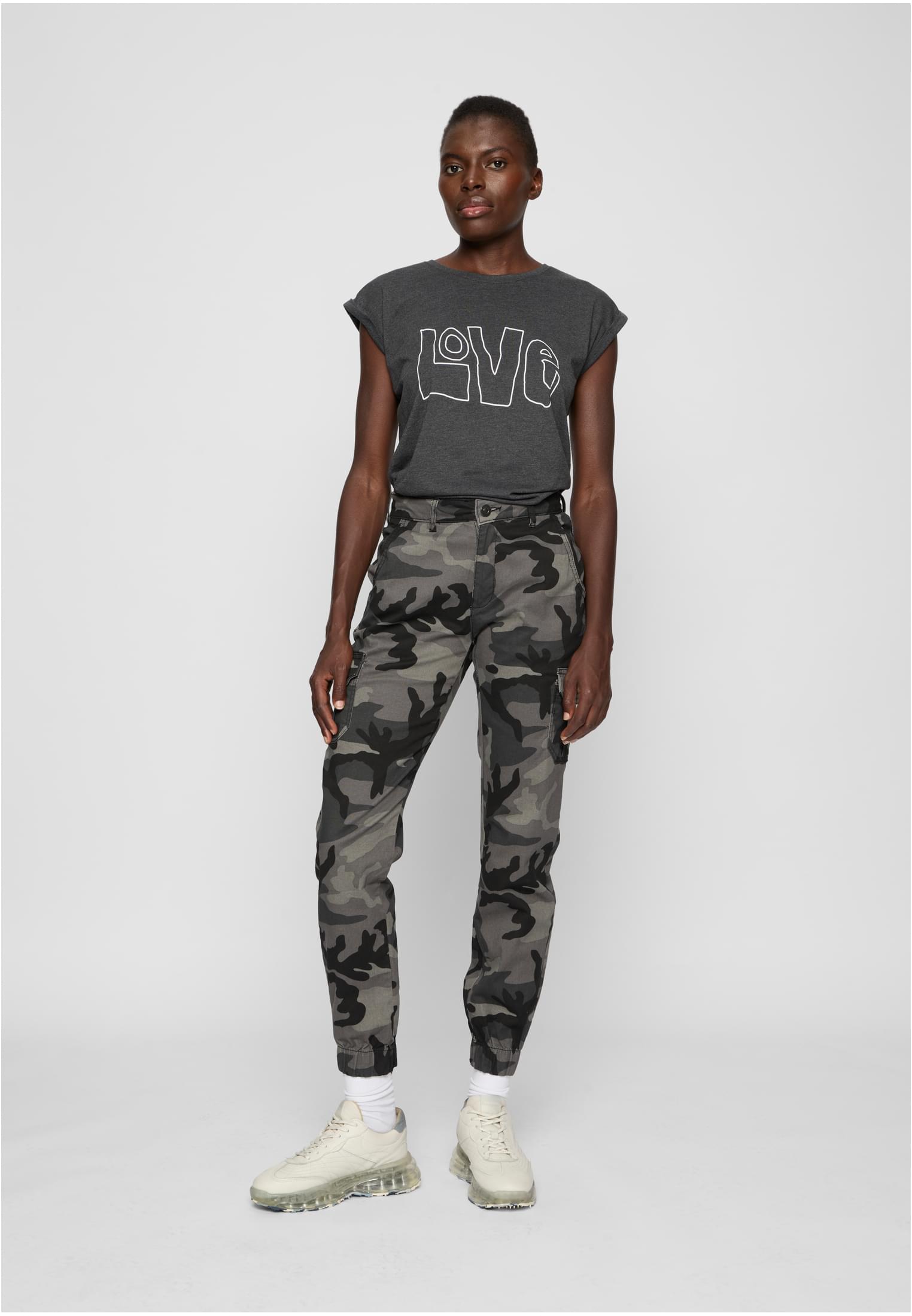 UC High Waist Camo Cargo Pants