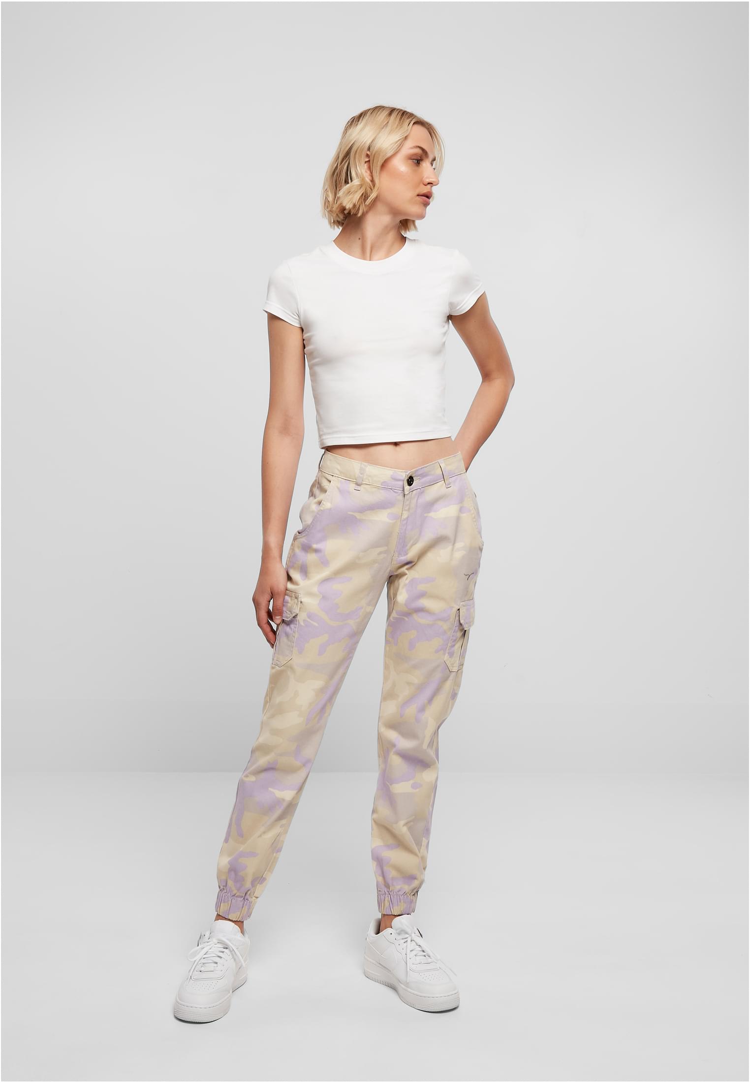 UC High Waist Camo Cargo Pants