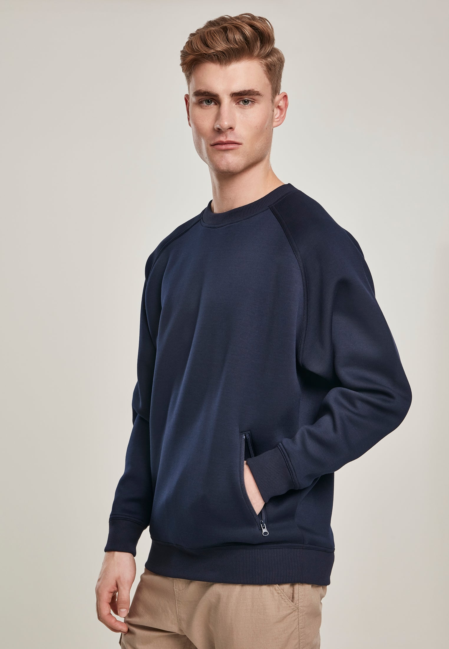 UC Raglan Zip Pocket Crew