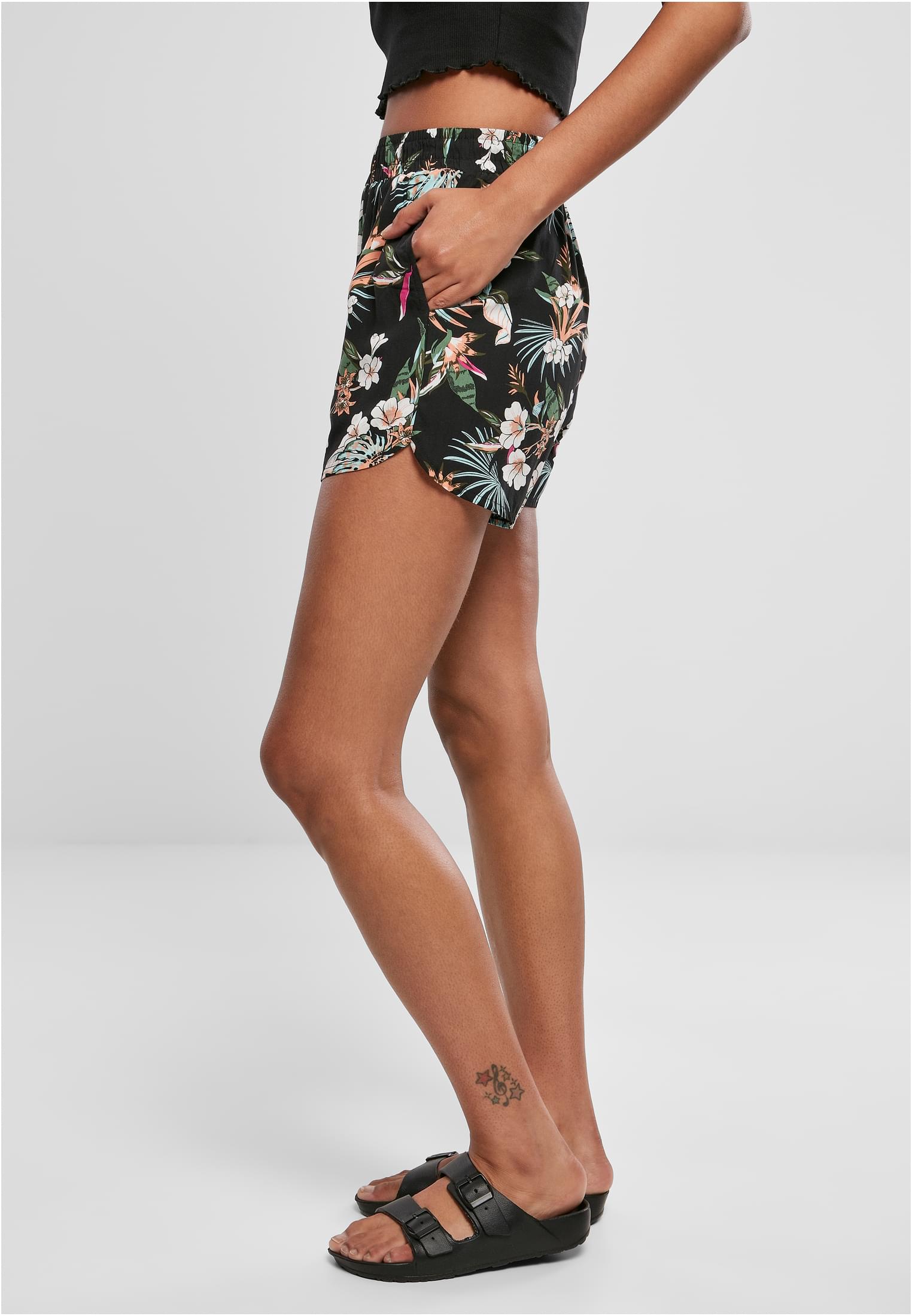 UC AOP Viscose Resort Shorts